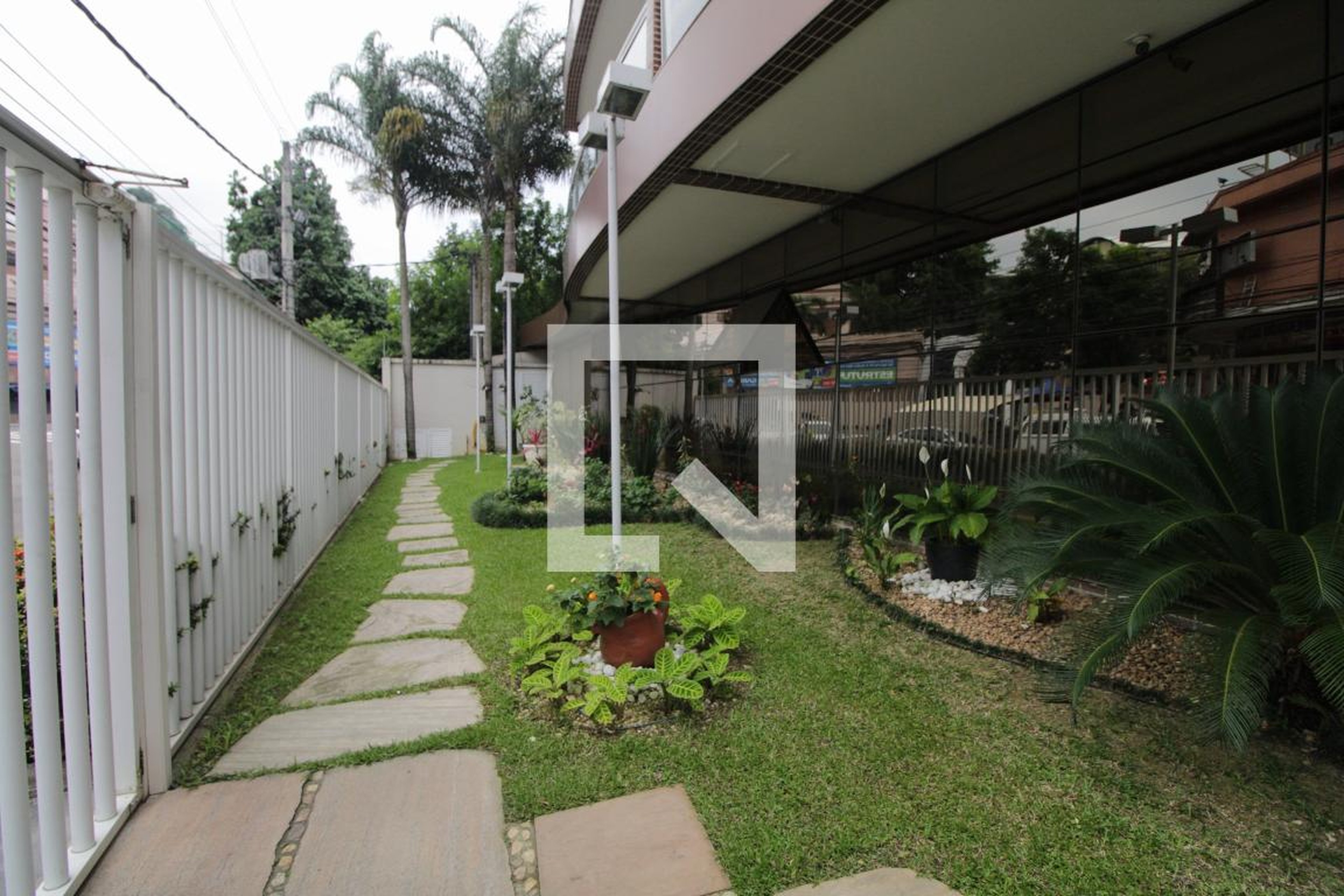 Entrada - Jóia da Freguesia Residencial