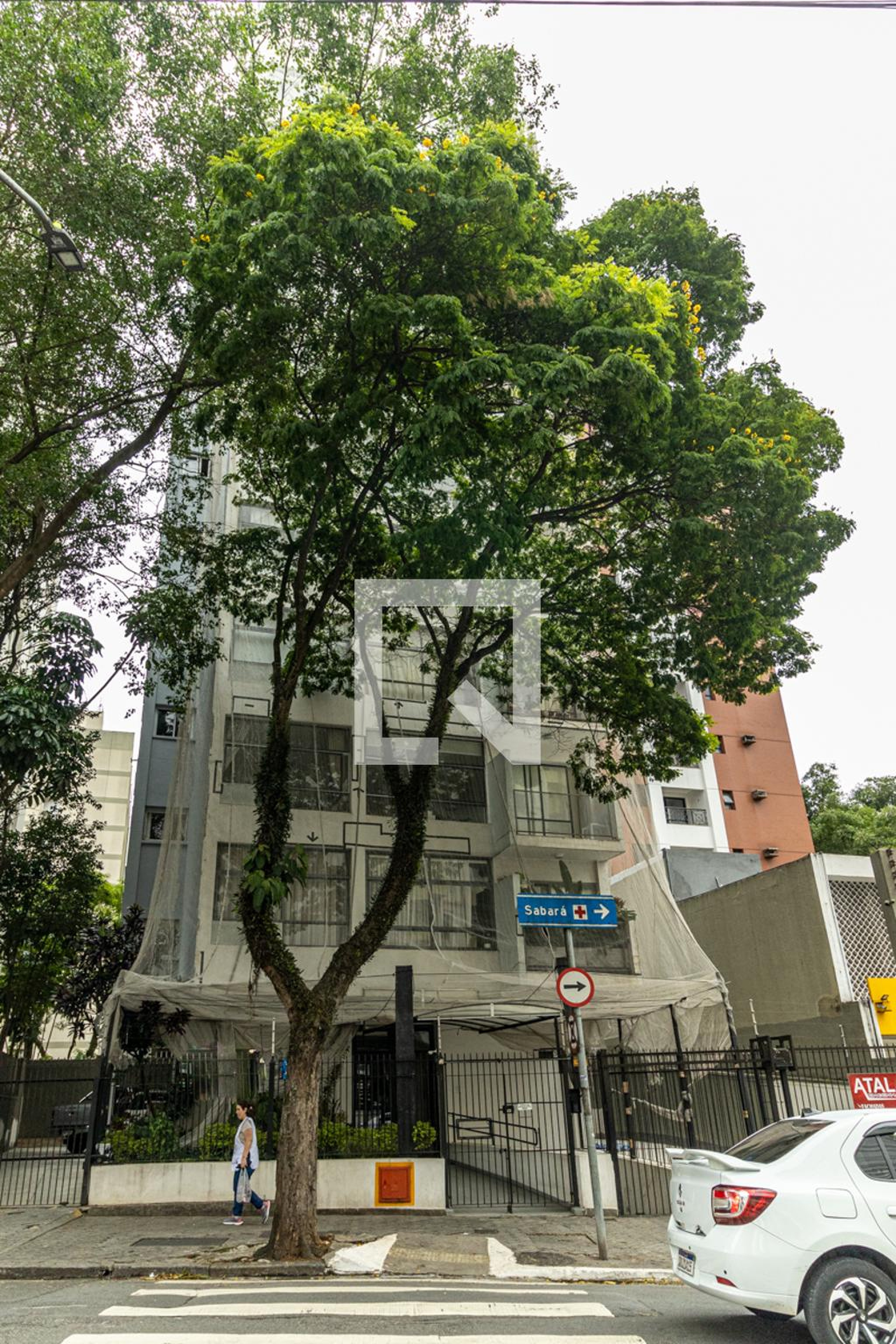 Fachada Condomínio em Rua Itambé, 11