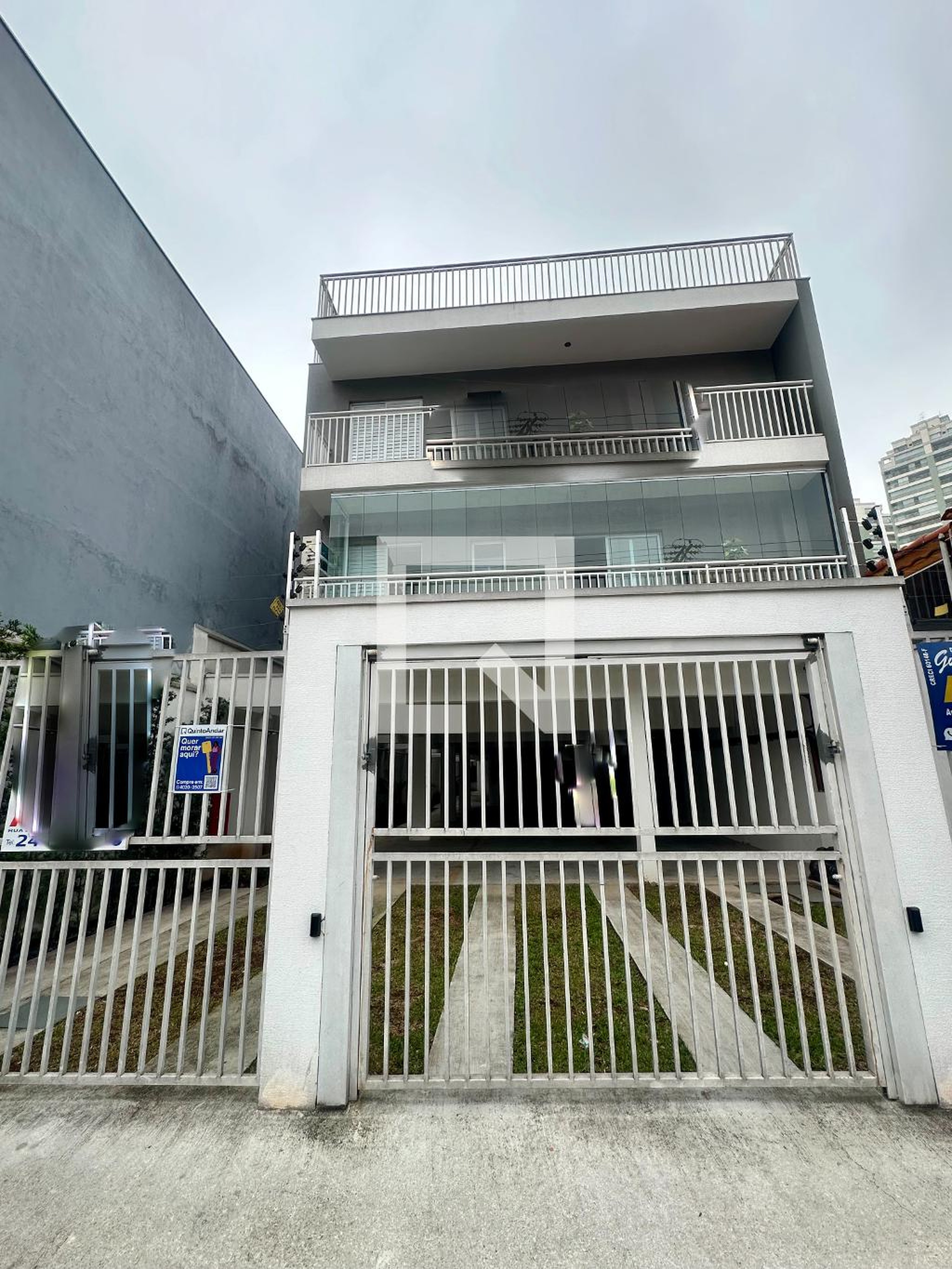 Fachada Condomínio Praça dos Estudantes