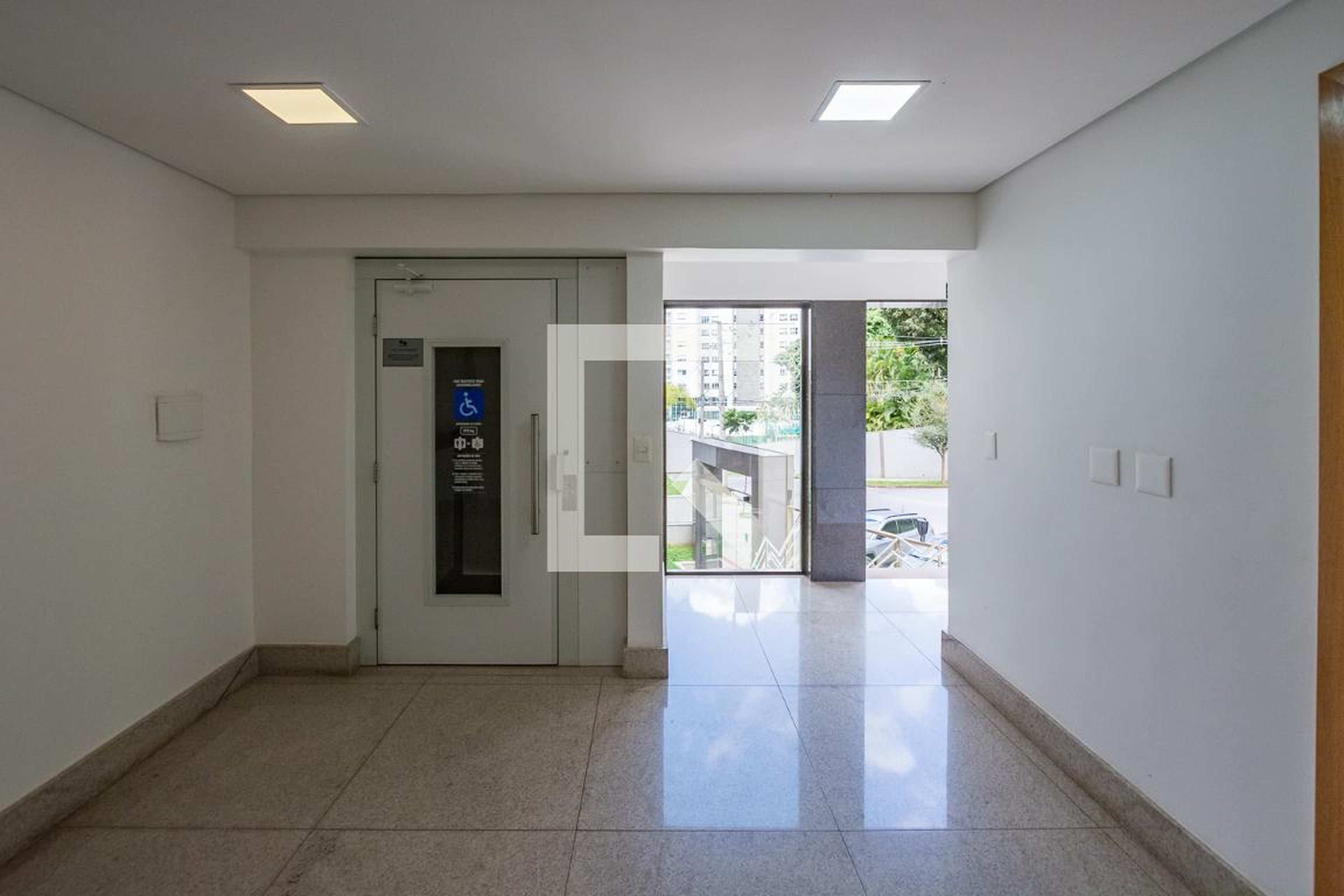 Hall de entrada - Edifício Alto do Luxemburgo