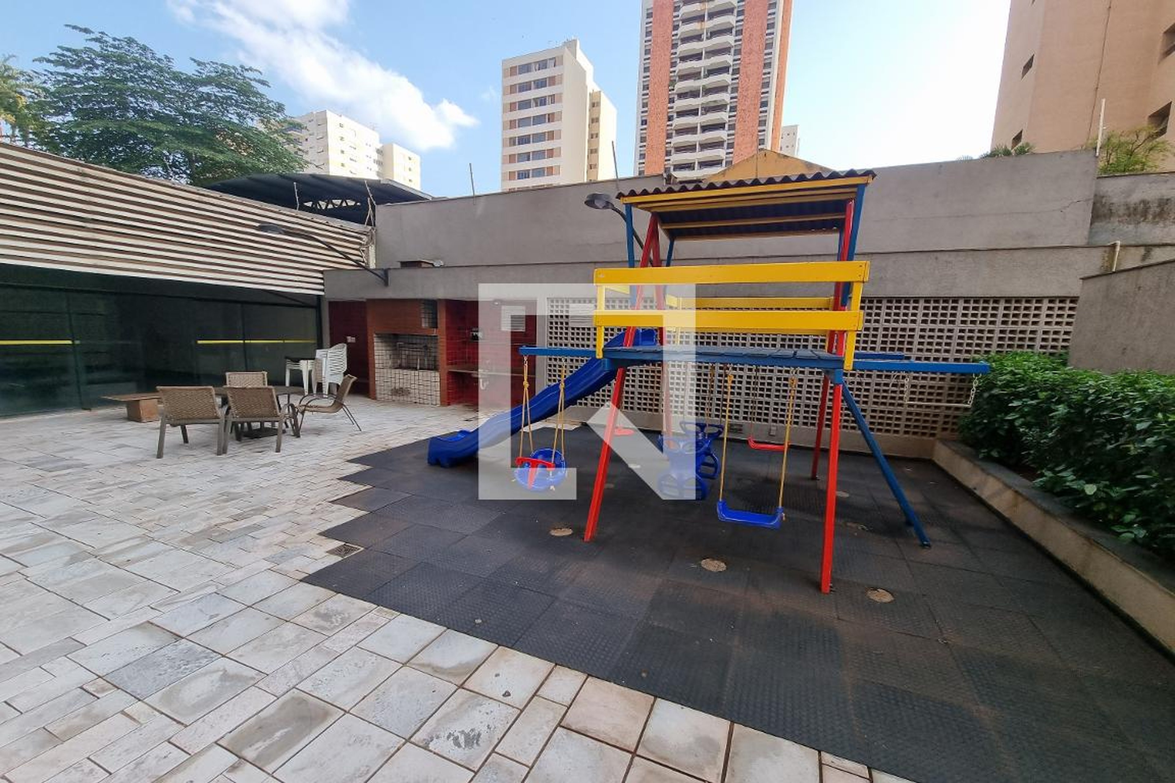 Playground - Edifício Célia Meirelles