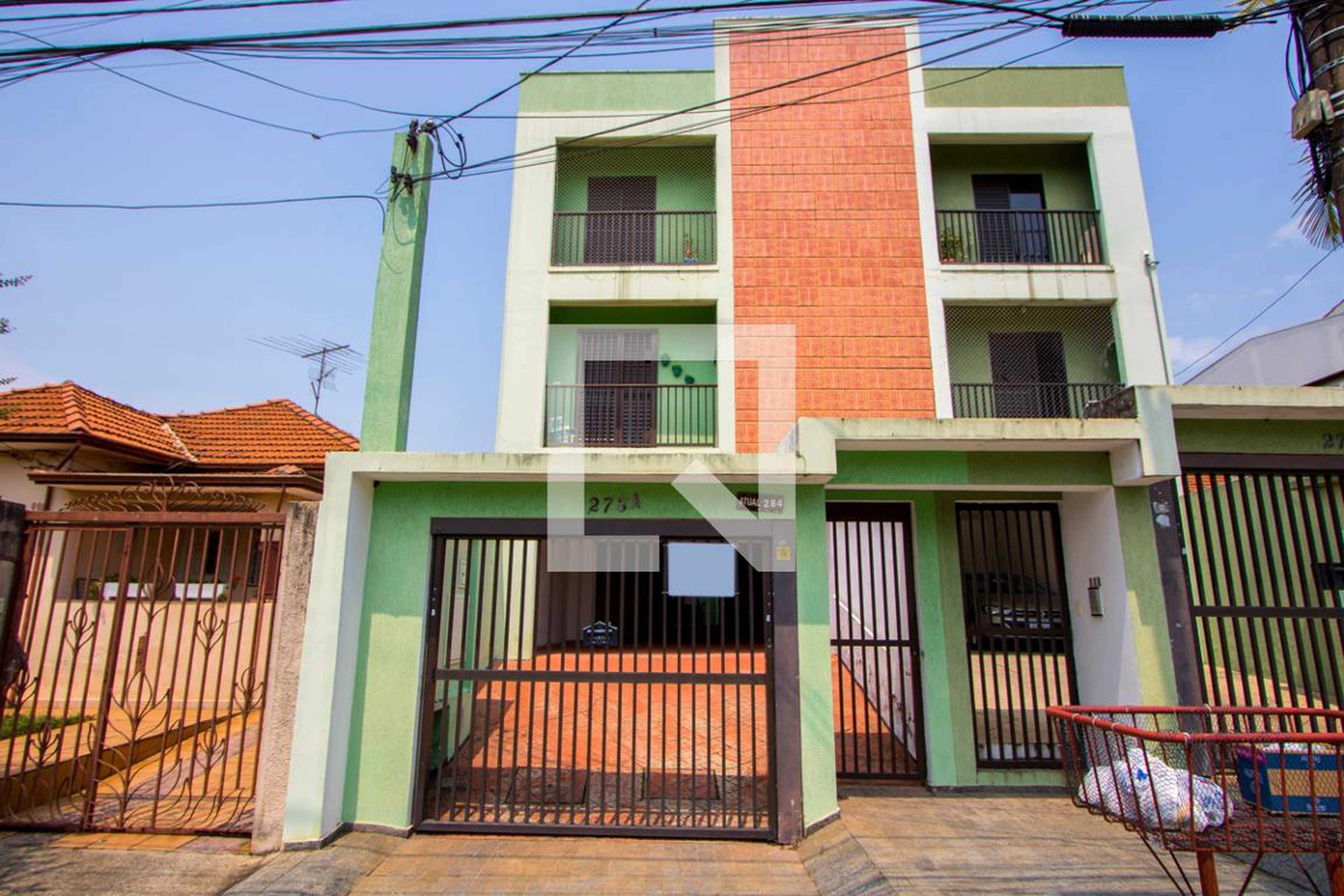 Fachada Condomínio em Rua Igarapé, 284