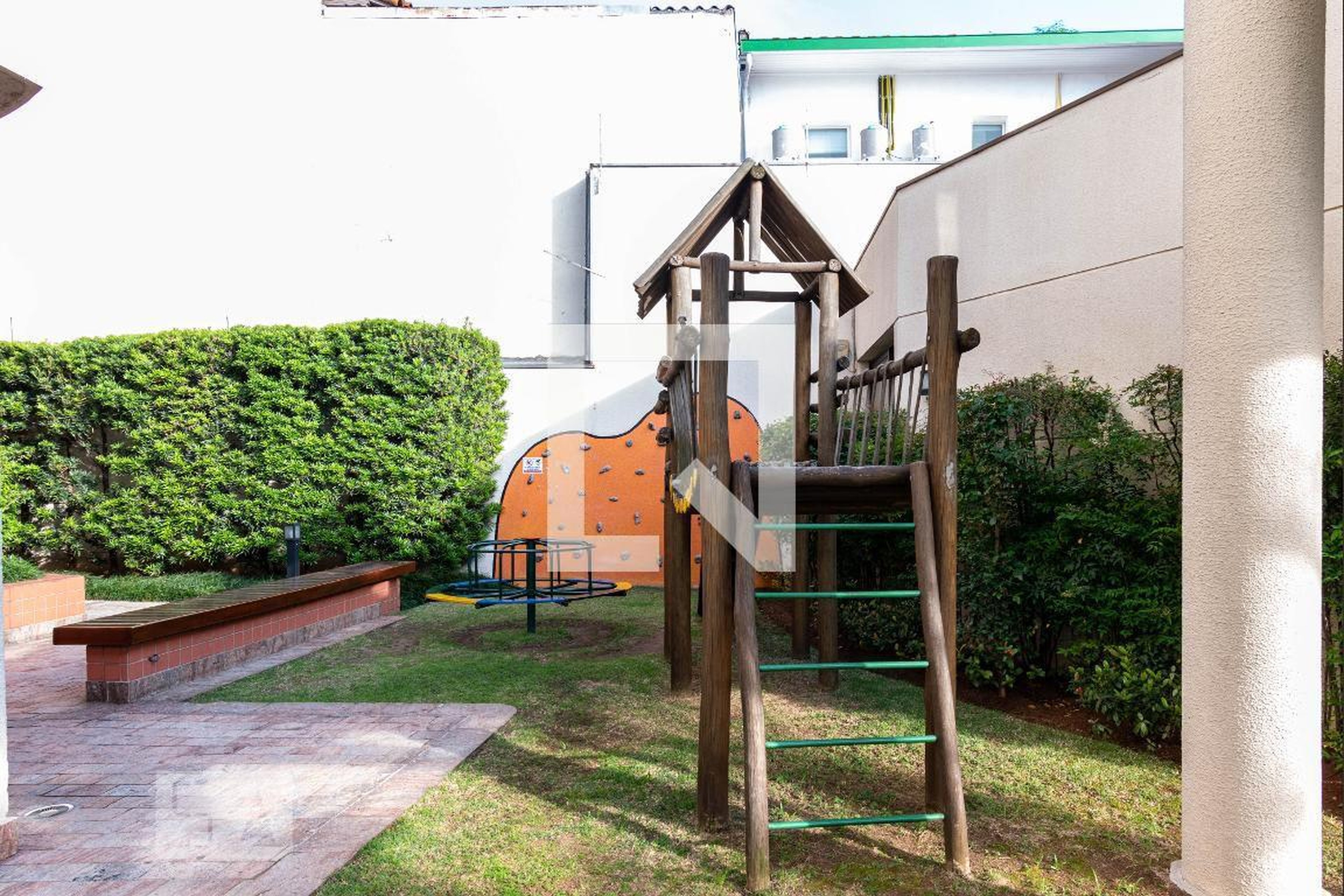 Playground - Paradiso