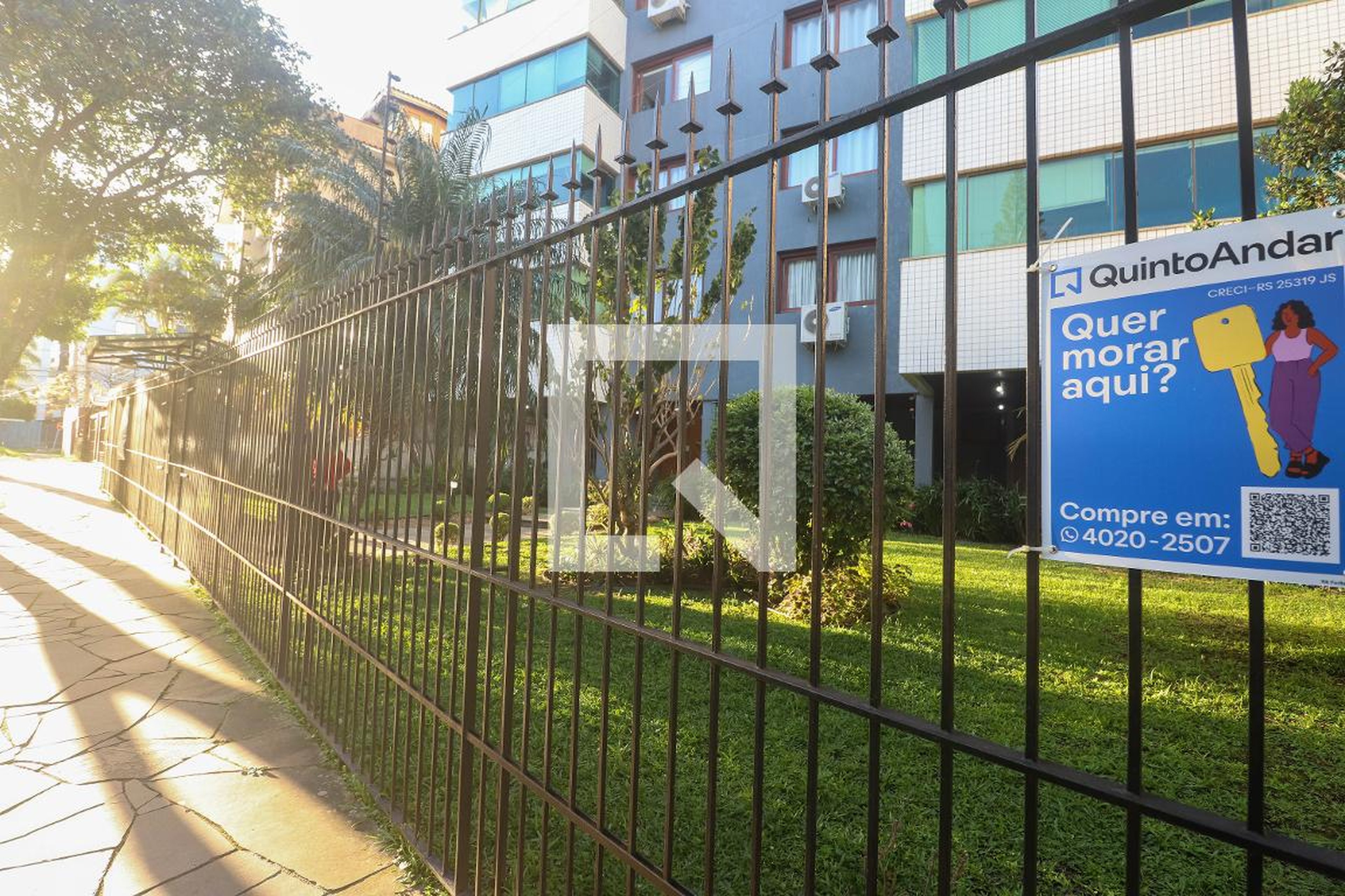 Fachada Condomínio em Rua Domingos Rubbo, 480