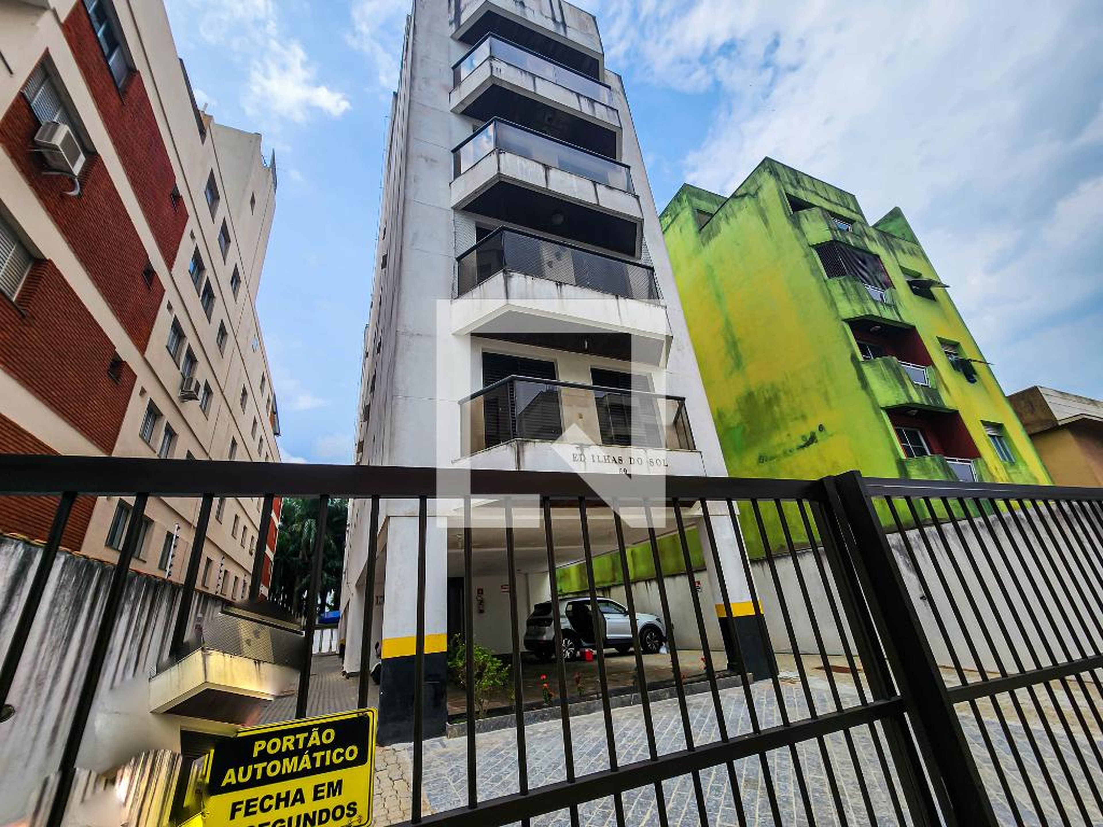 Fachada do Prédio Condomínio em Rua Flávio Humberto Ribizi, 59