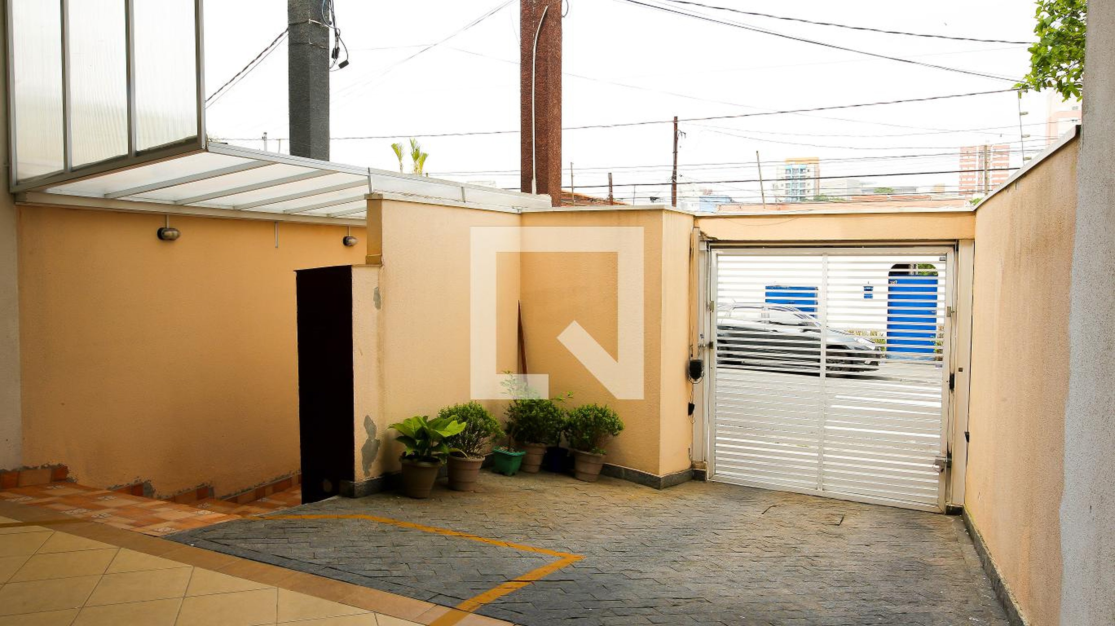 Área Externa Condomínio em Rua Uruguai, 350