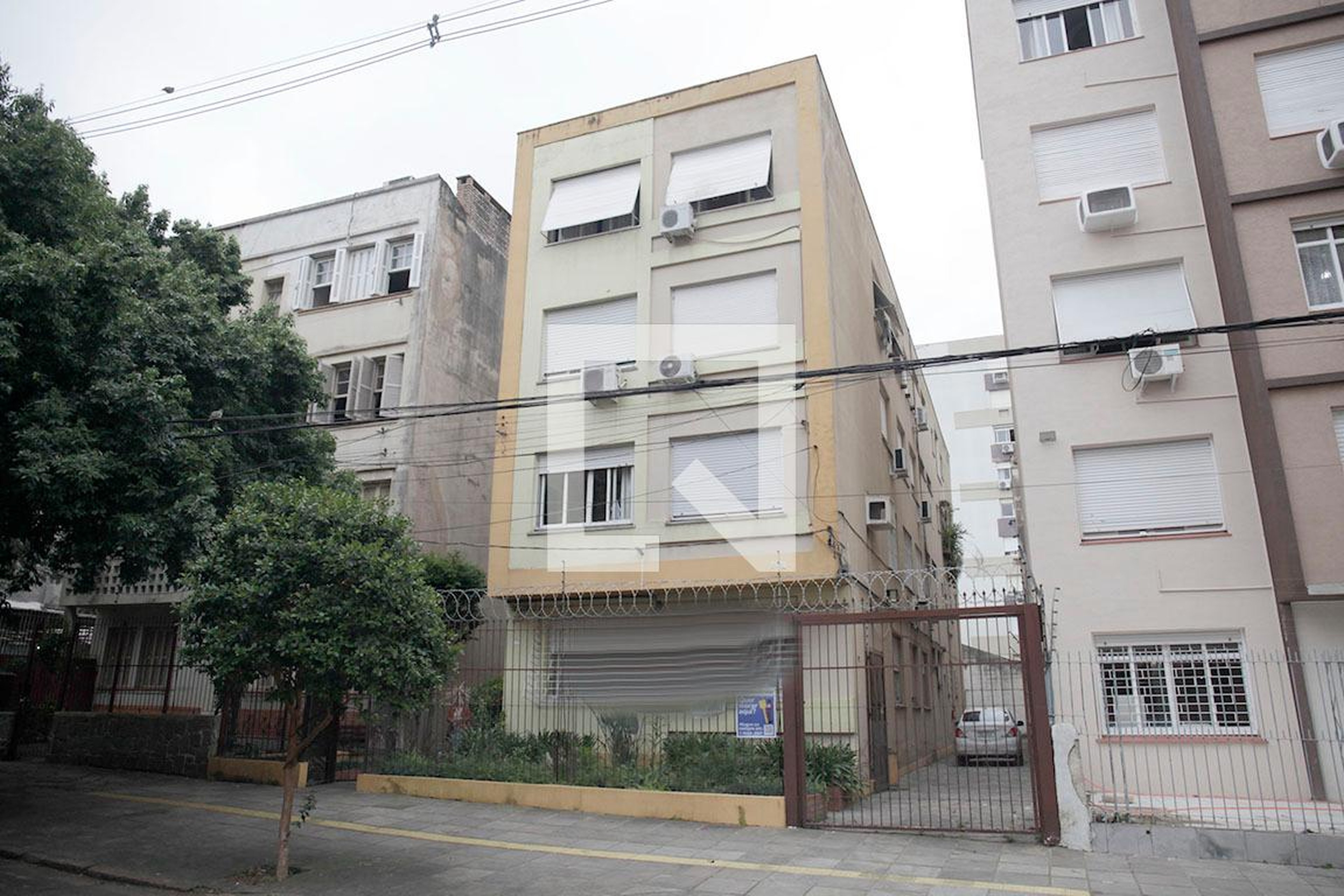 Fachada Condomínio em Rua Ignacio Montanha, 140