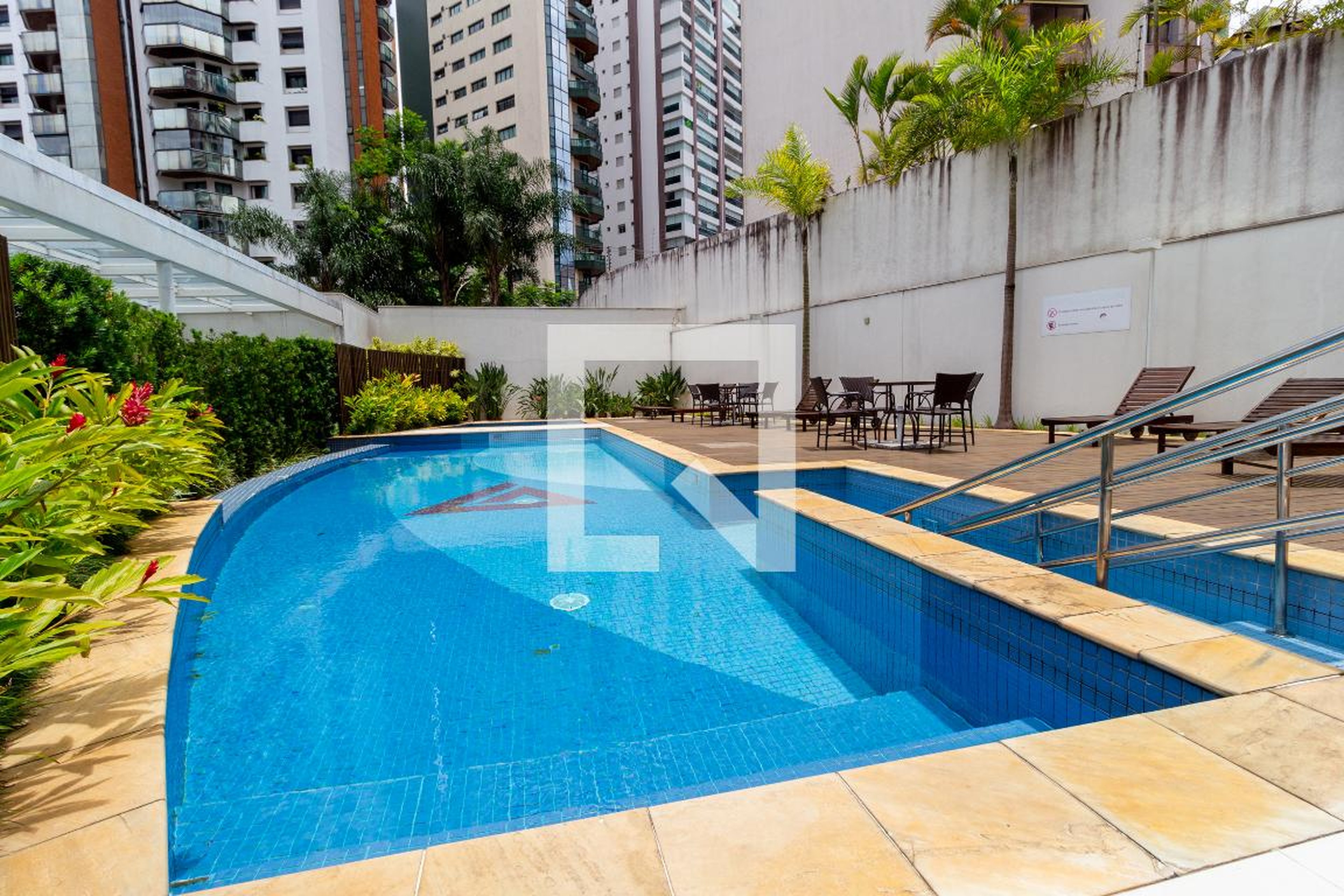 Piscina 1 - Vision Anália Franco