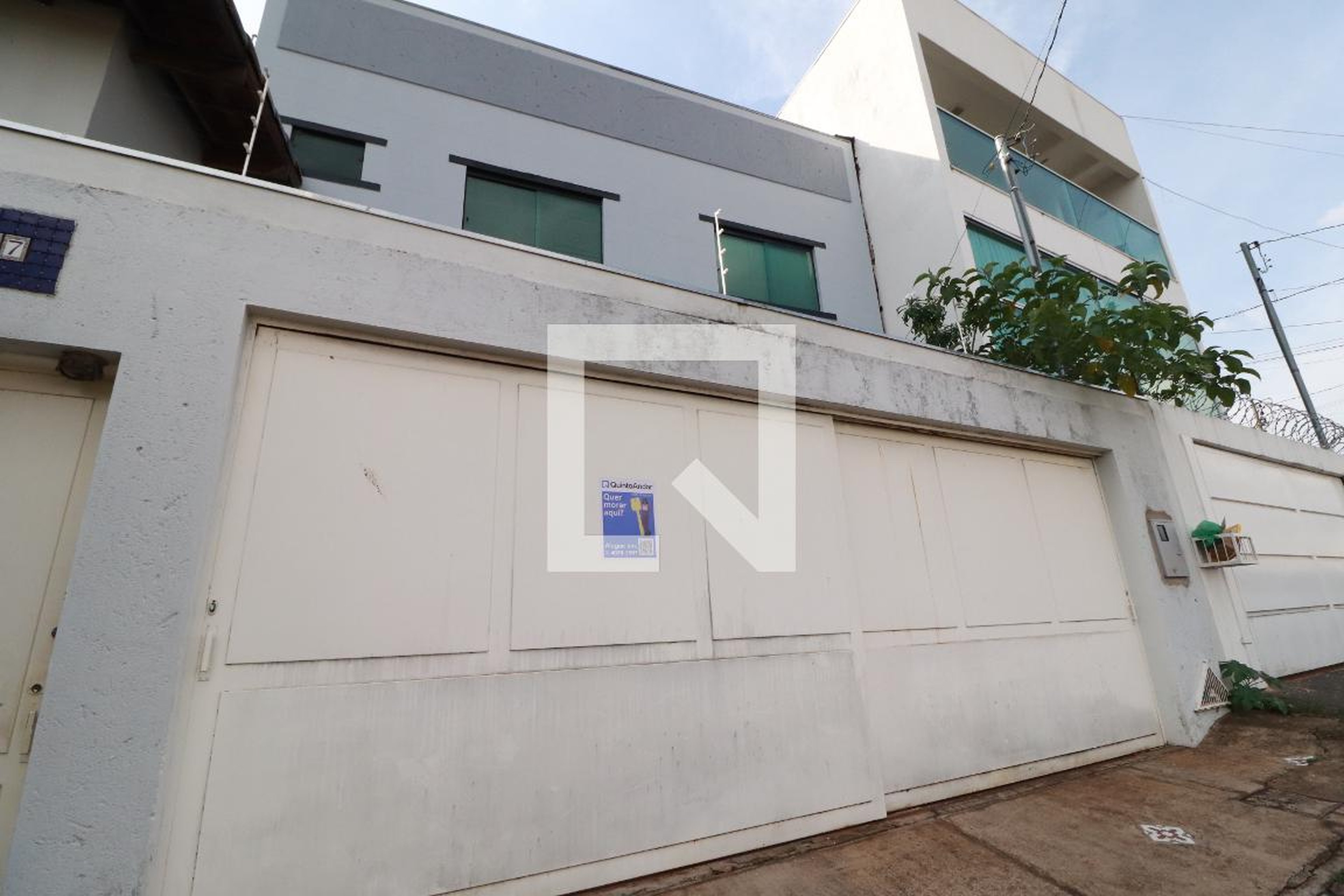 Fachada Condomínio em Rua Carajás, 1477