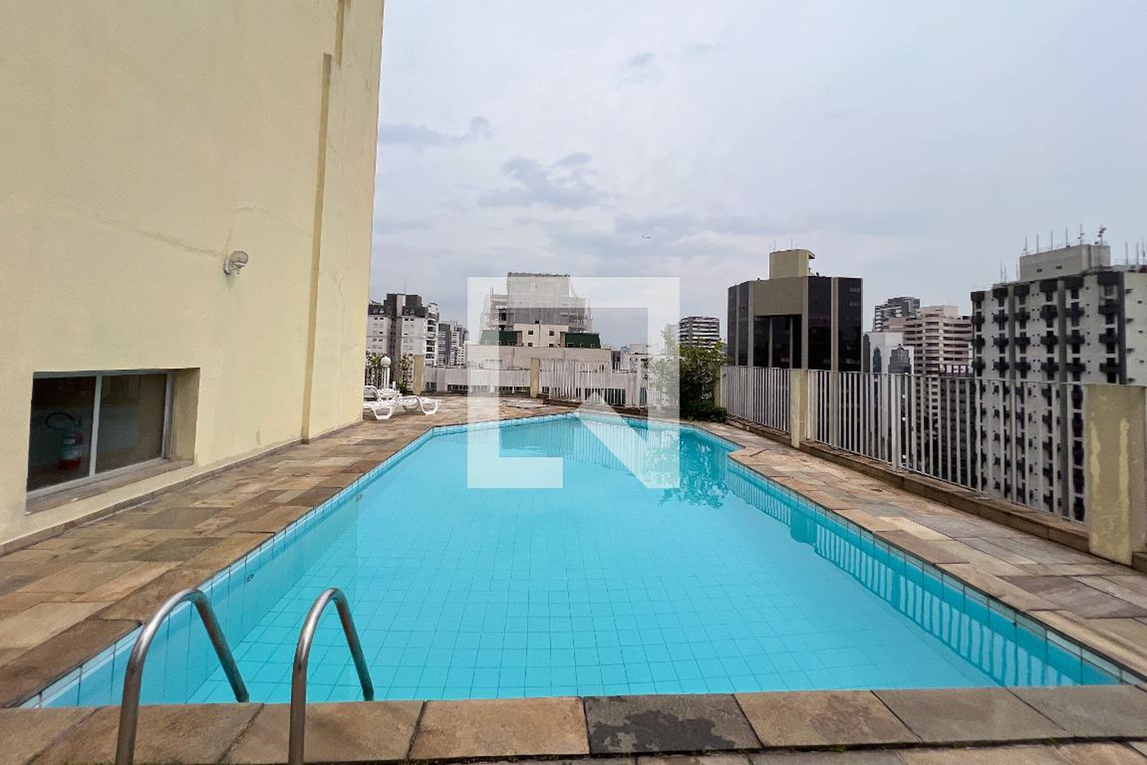 Piscina - Edifício King Space