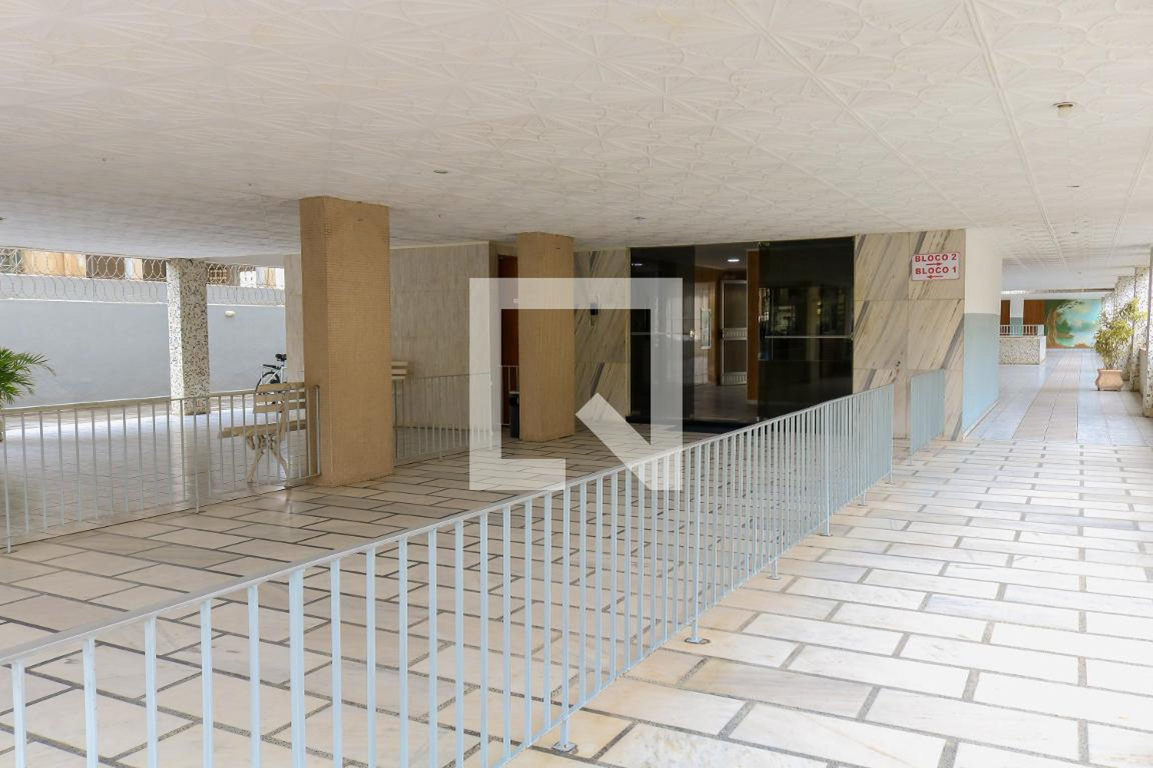 Entrada - Edifício Carvalhal