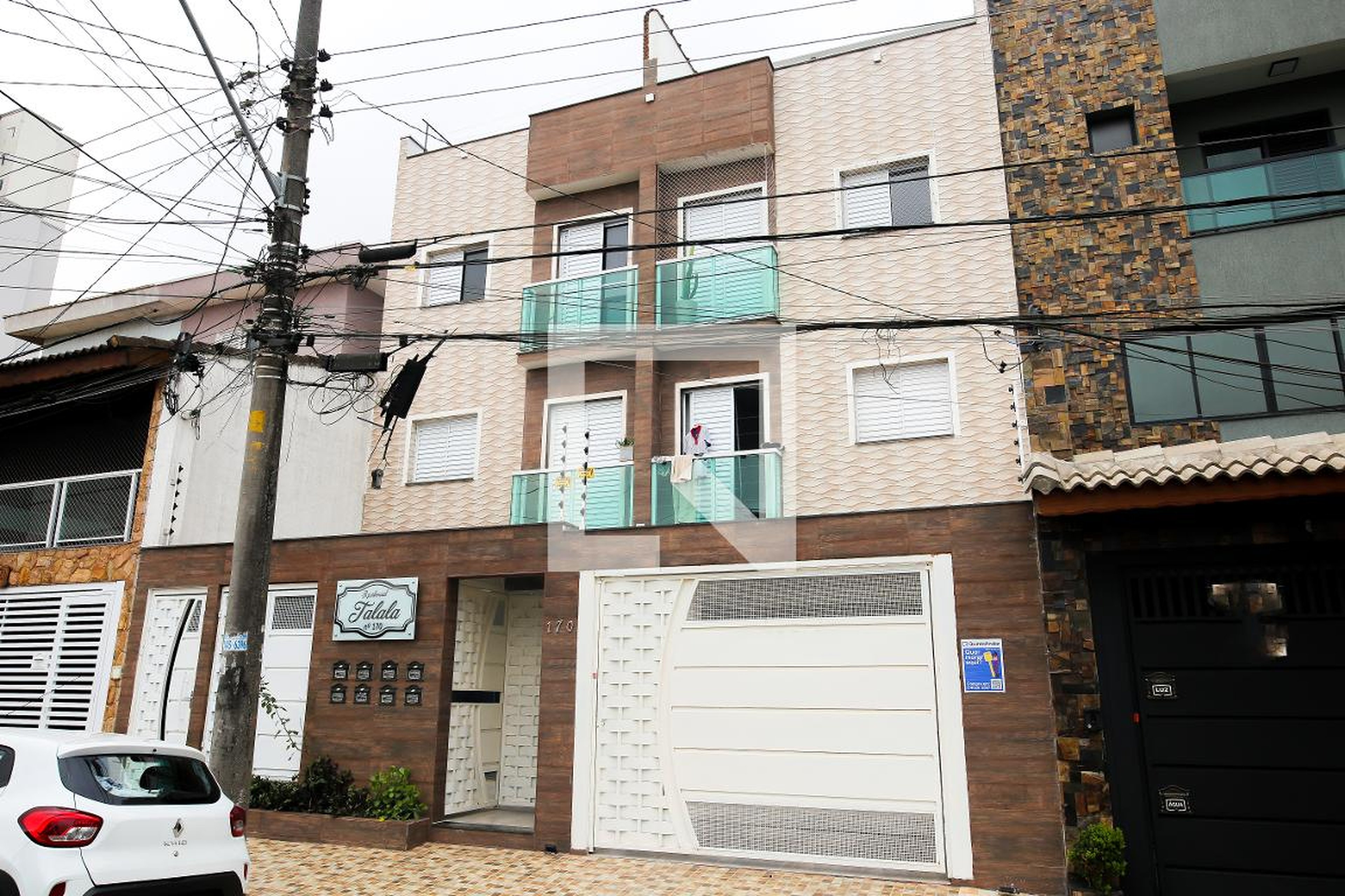 Fachada Condomínio em Rua Asclépias, 100