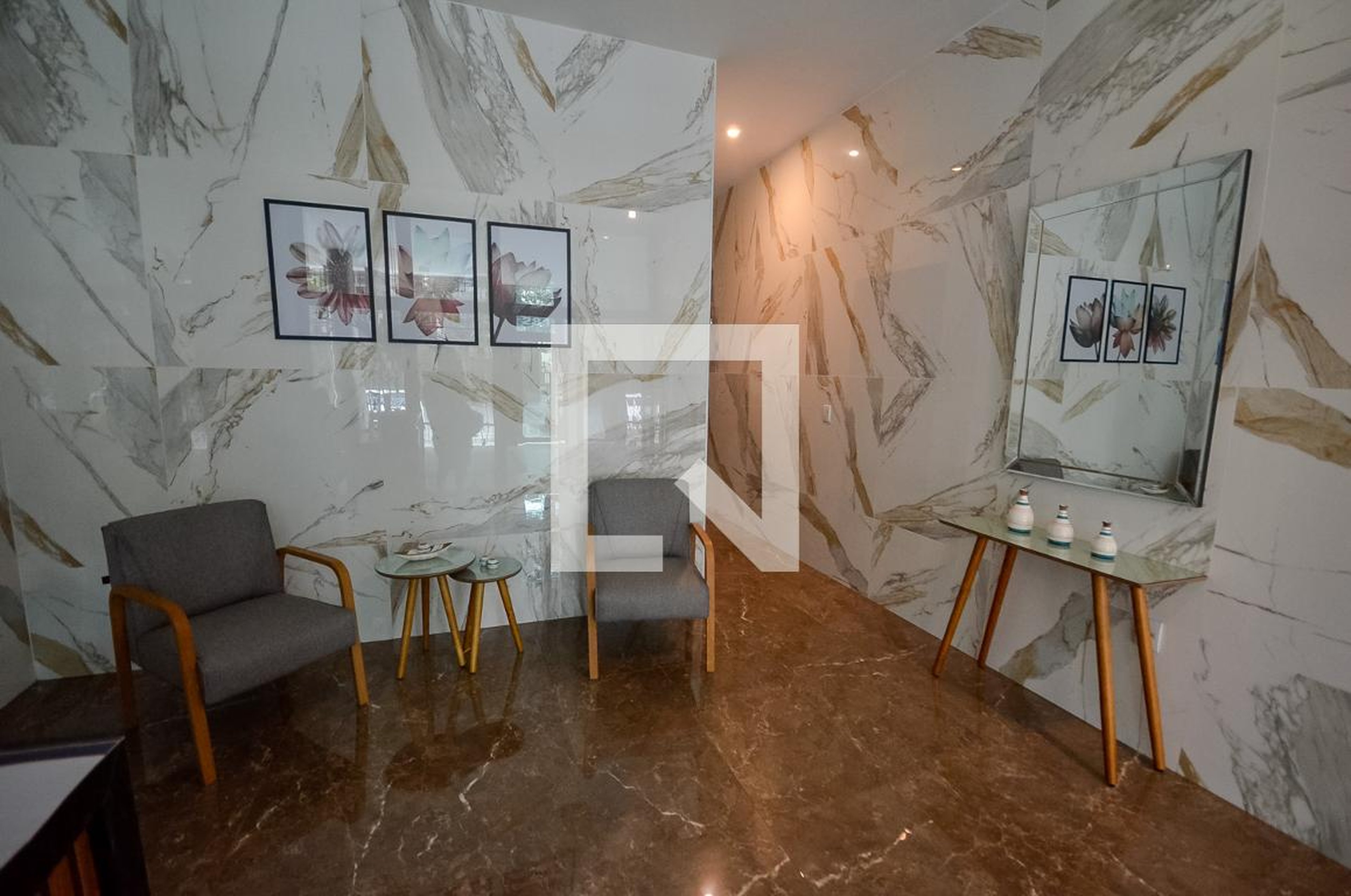 Hall - Edifício Futurista