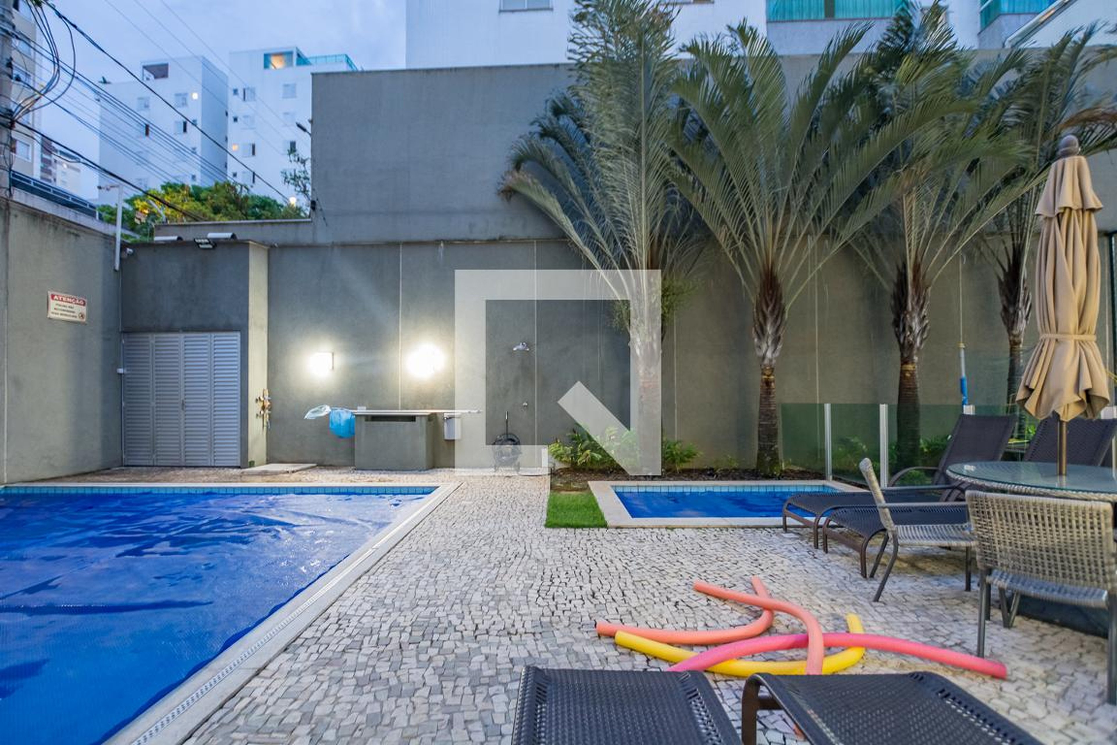 Piscina - Ed. Naples