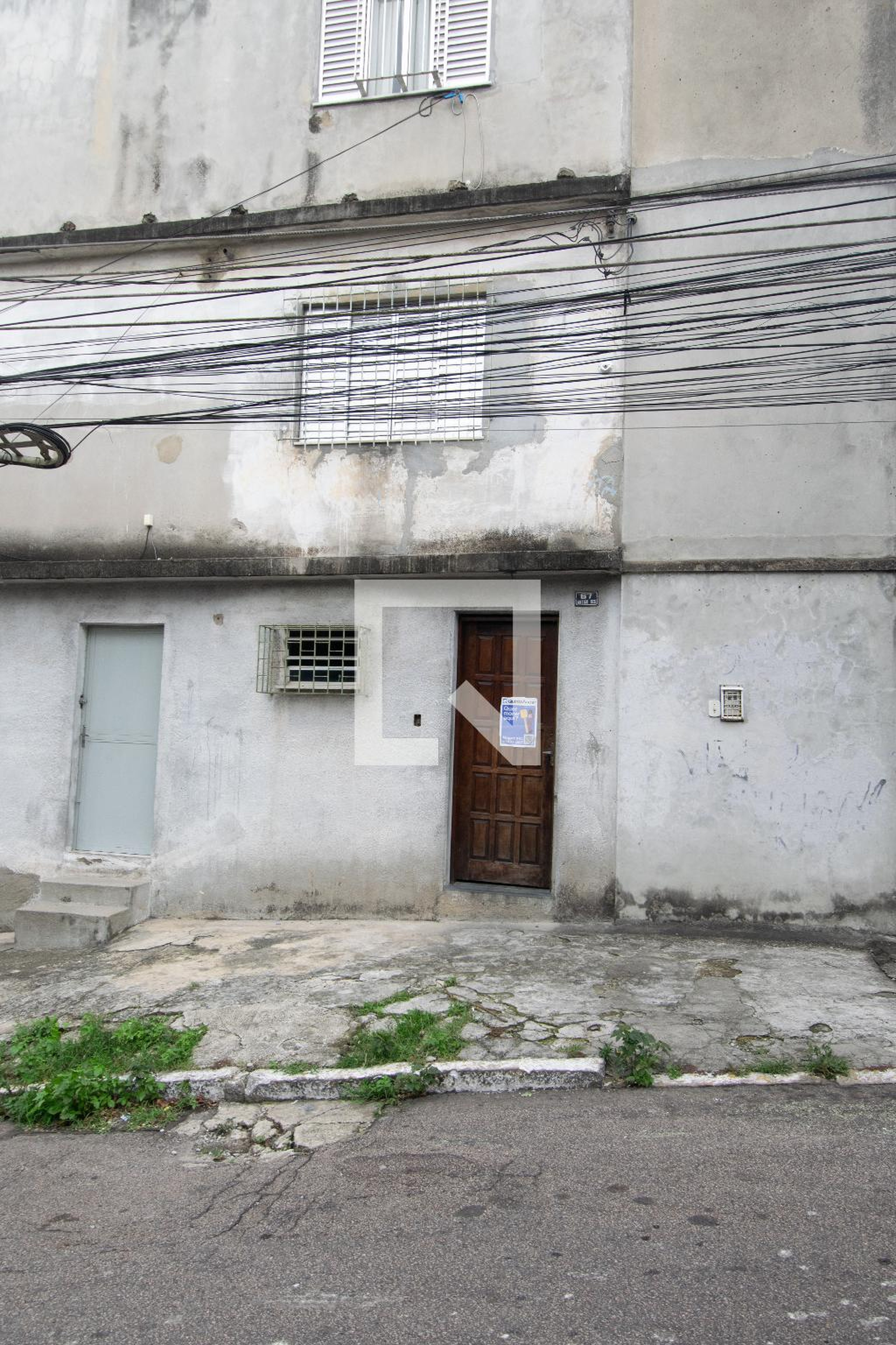 Fachada Condomínio em Rua Pedro Ivo, 67