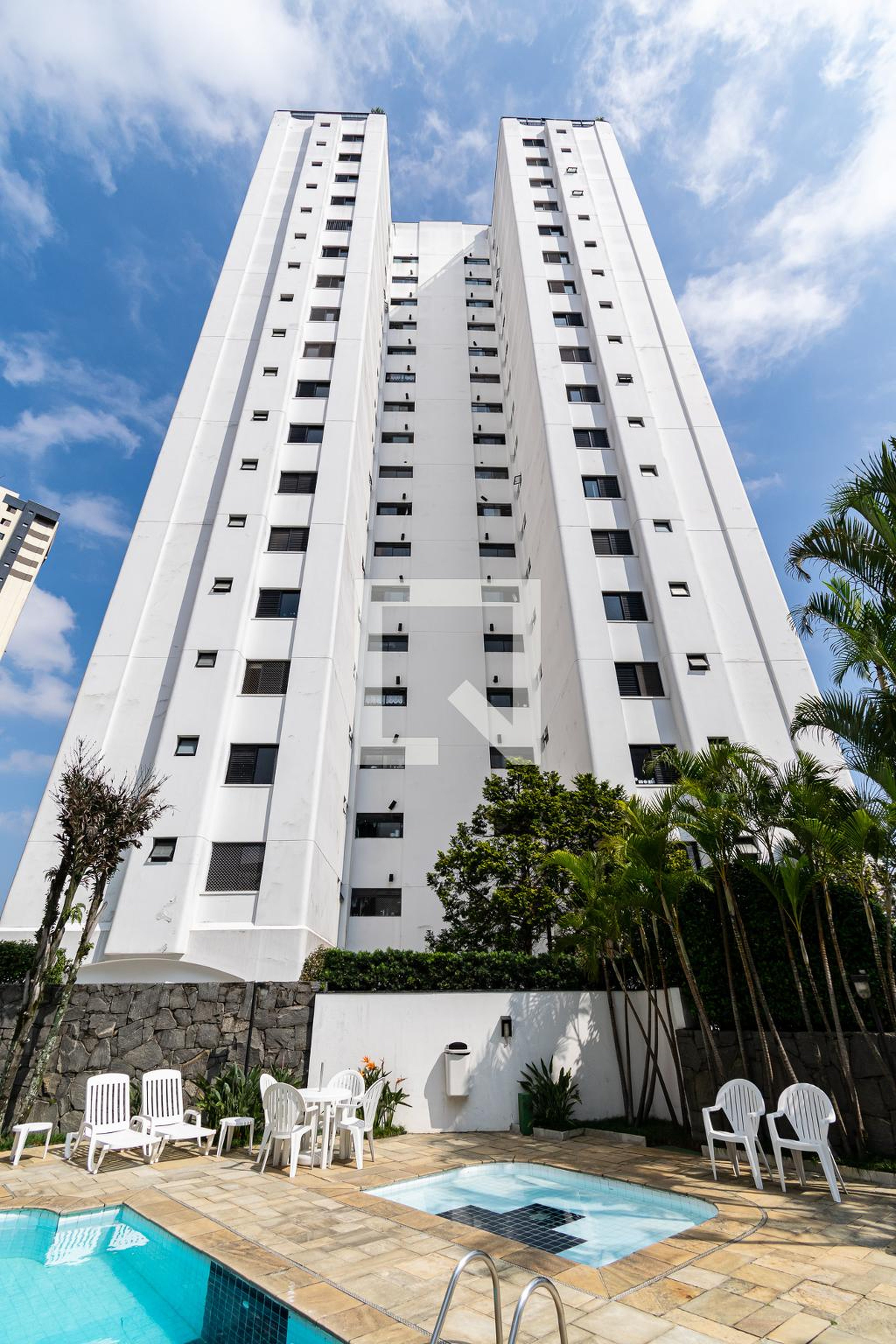 Fachada Condomínio Es Alexandre Magno