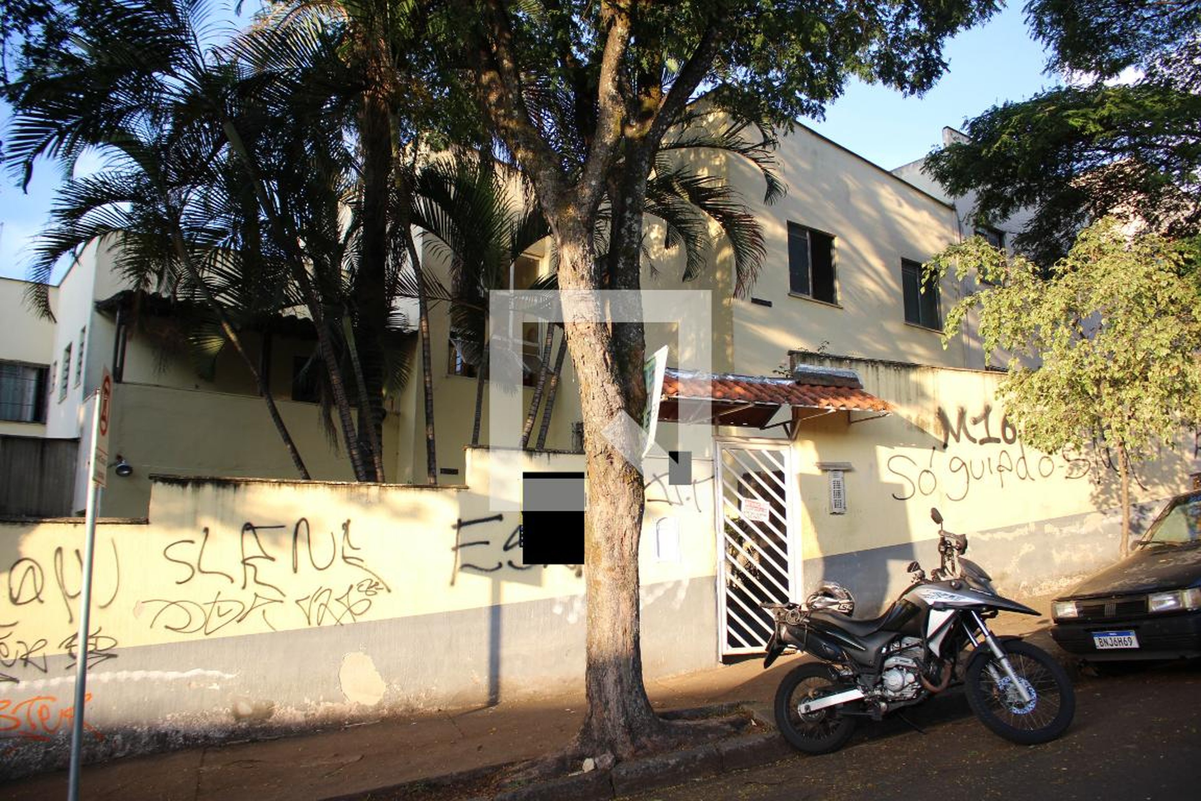 Fachada Condomínio em Rua Crepúsculo, 59