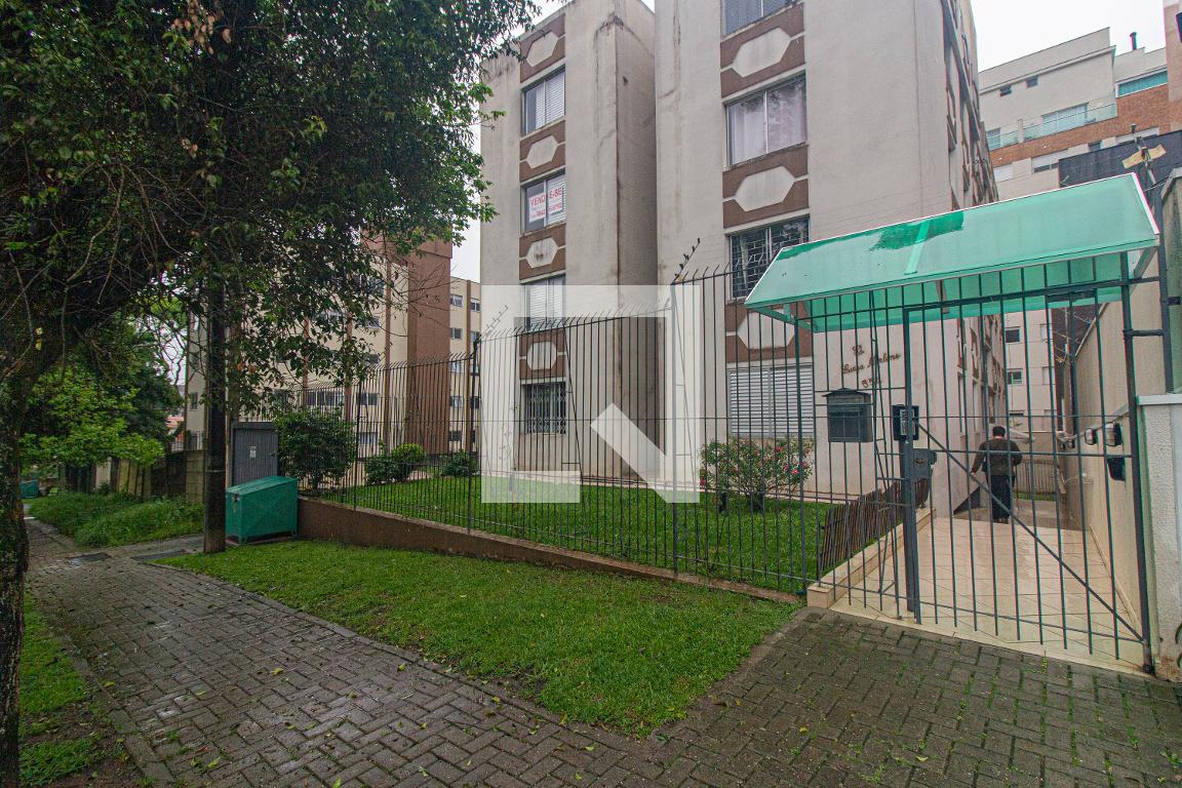 Fachada Condomínio em Rua Leão Sallum, 554