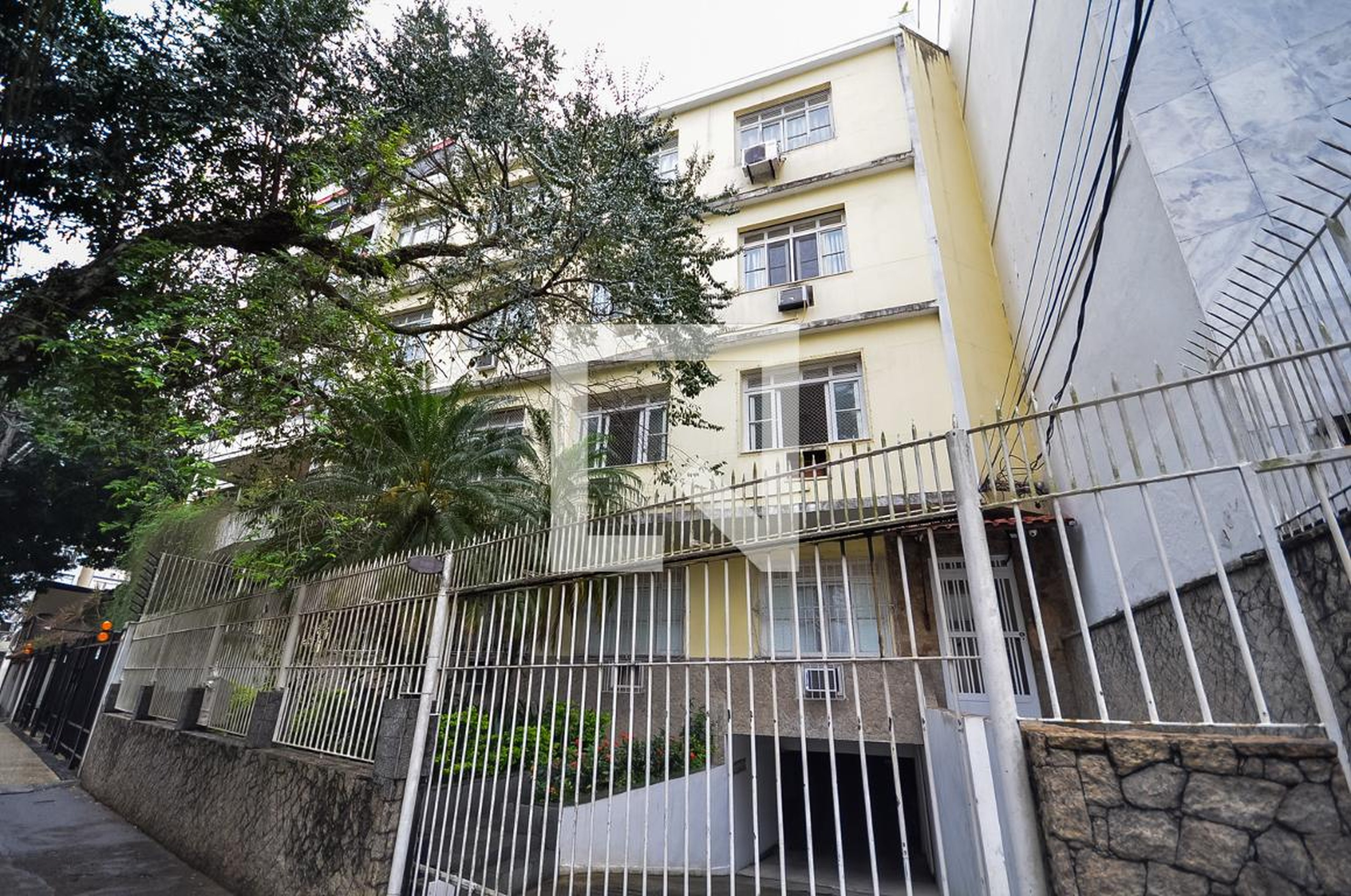 Fachada Condomínio Pedro e Bachir Gazal