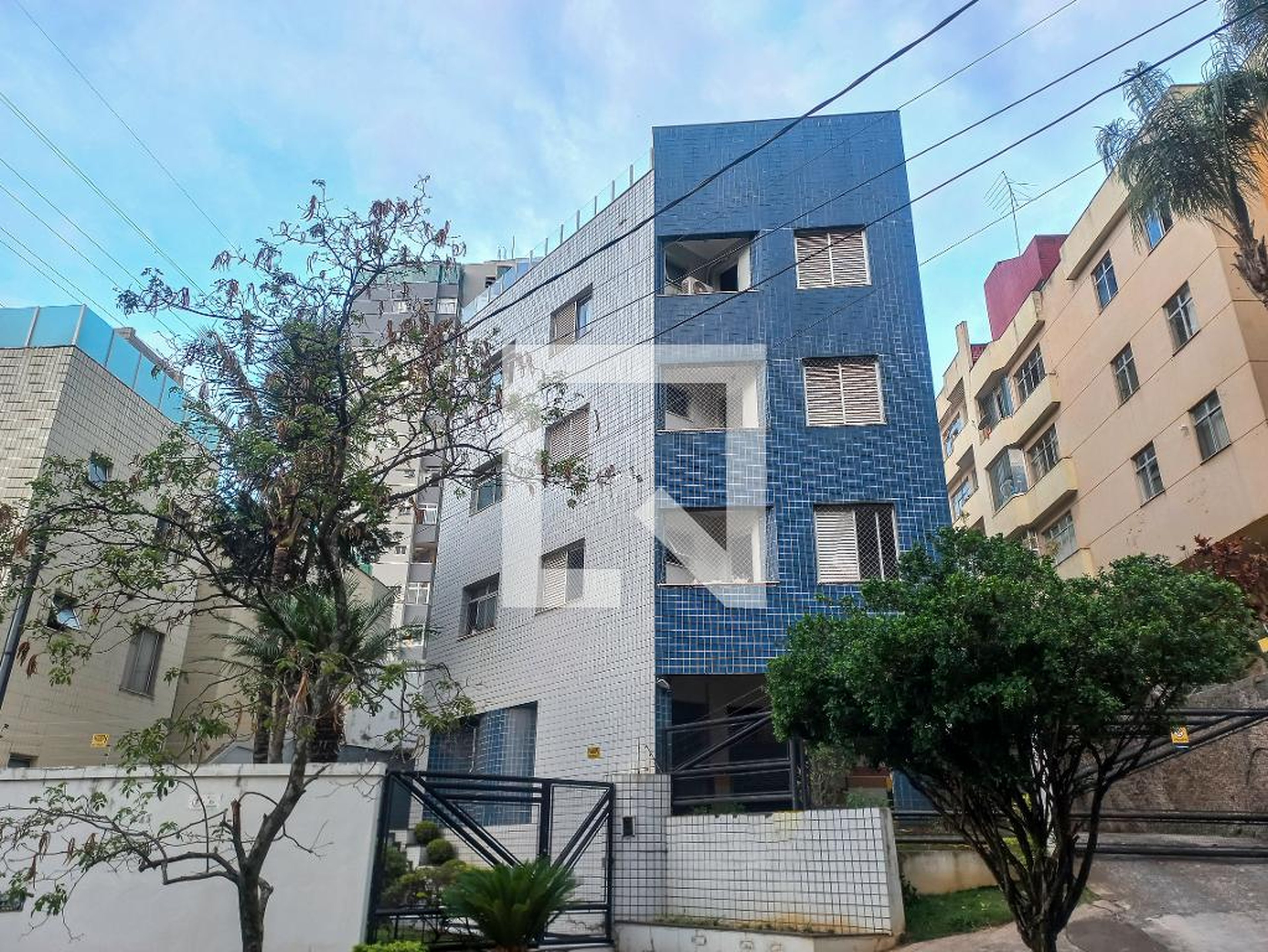 Fachada Condomínio em Rua José do Patrocínio Carneiro, 43