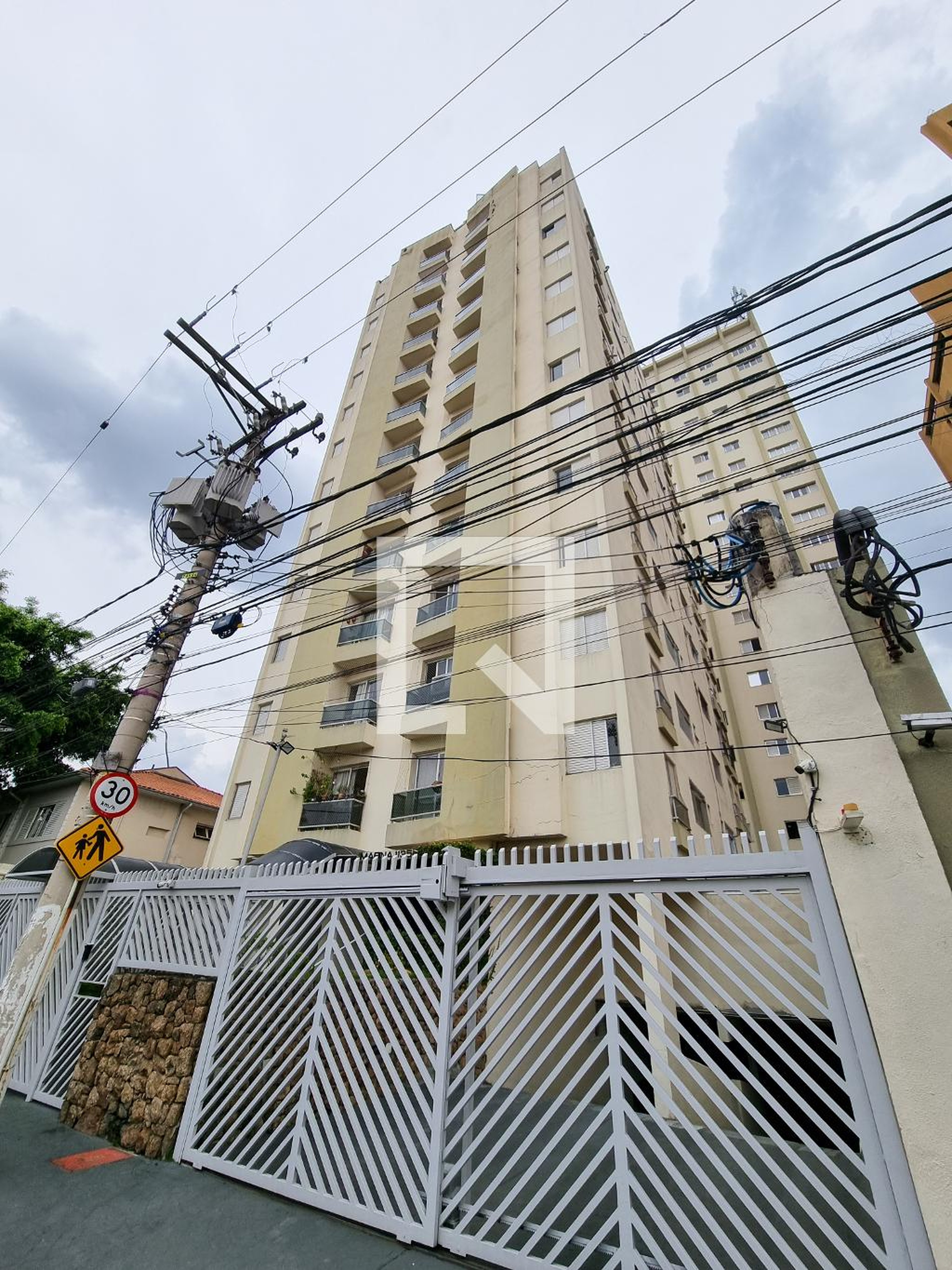 Fachada Condomínio em Rua Indiana, 1134