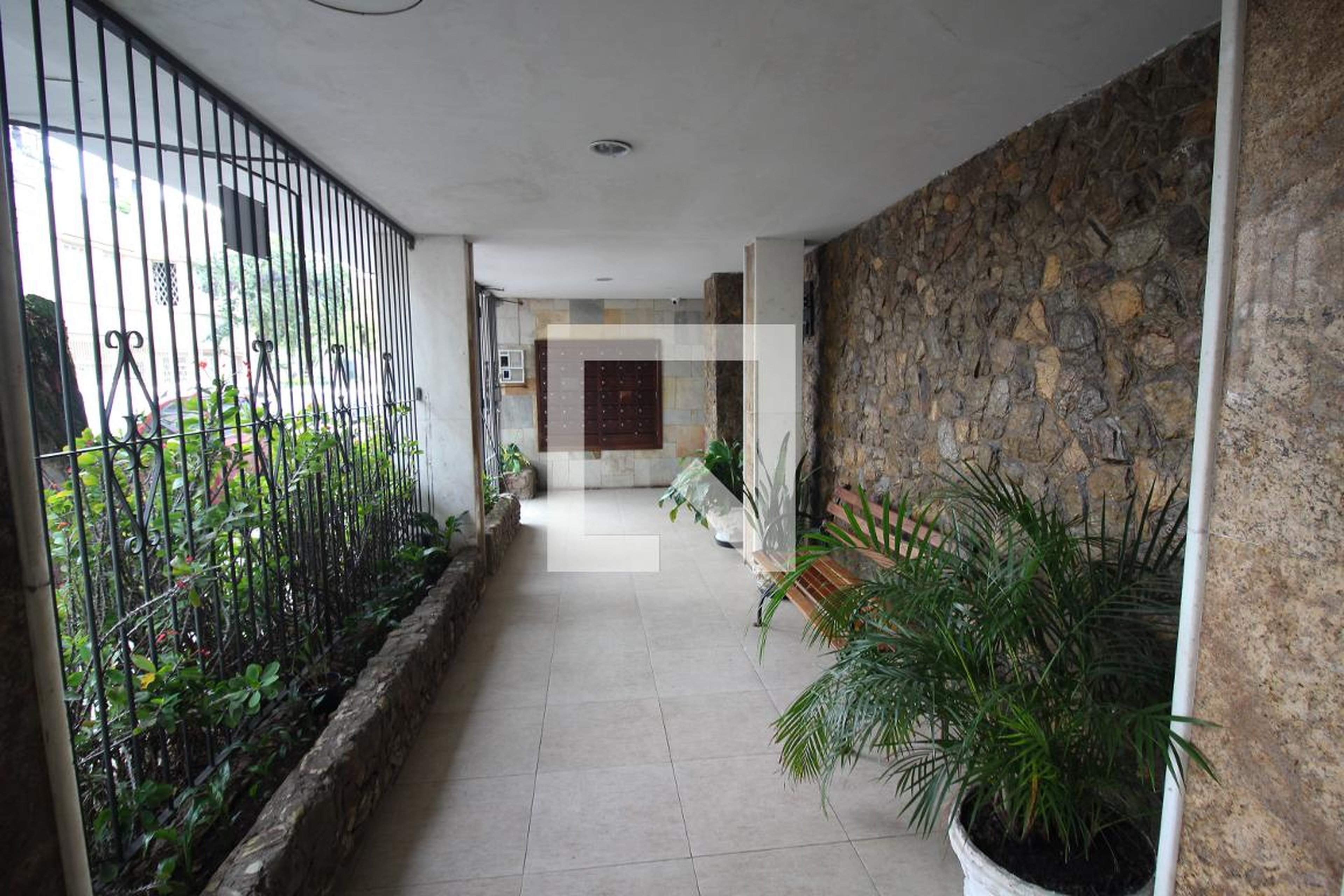 Hall de entrada - Rua da Ponte