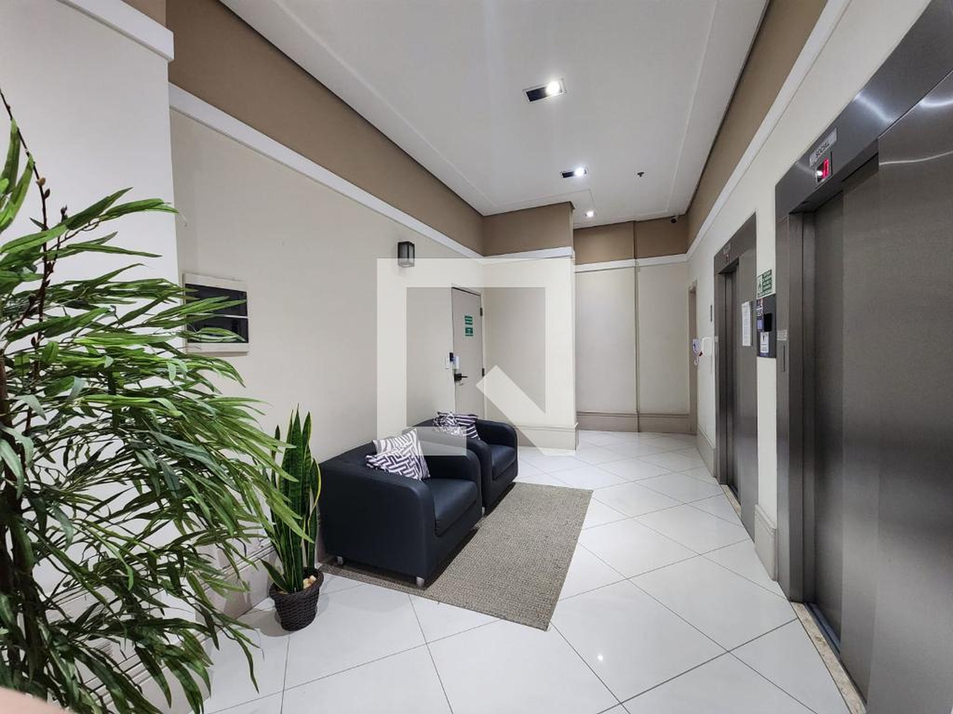 Hall de Entrada - Blue Tower