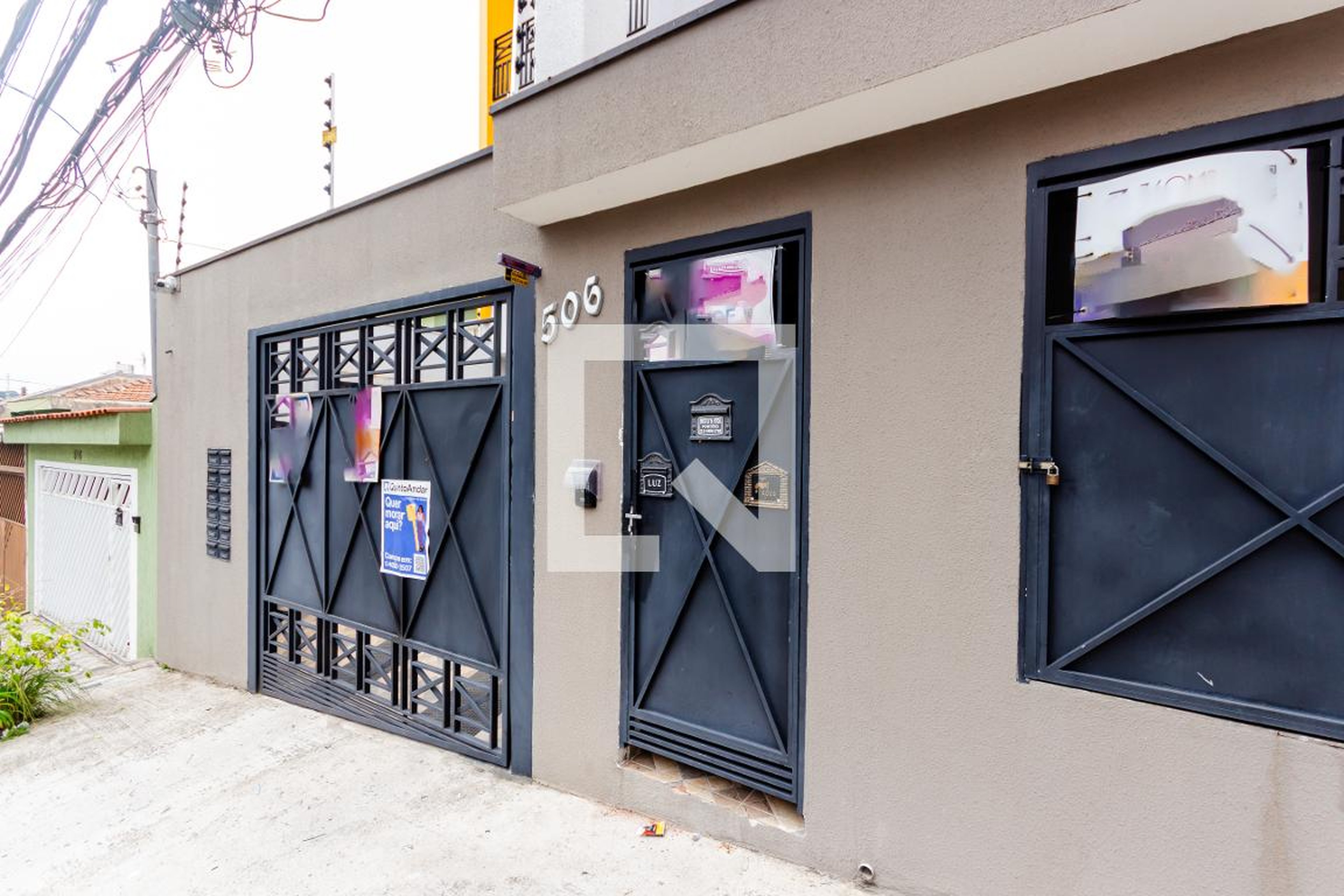 Fachada Condomínio em Rua Holanda, 560