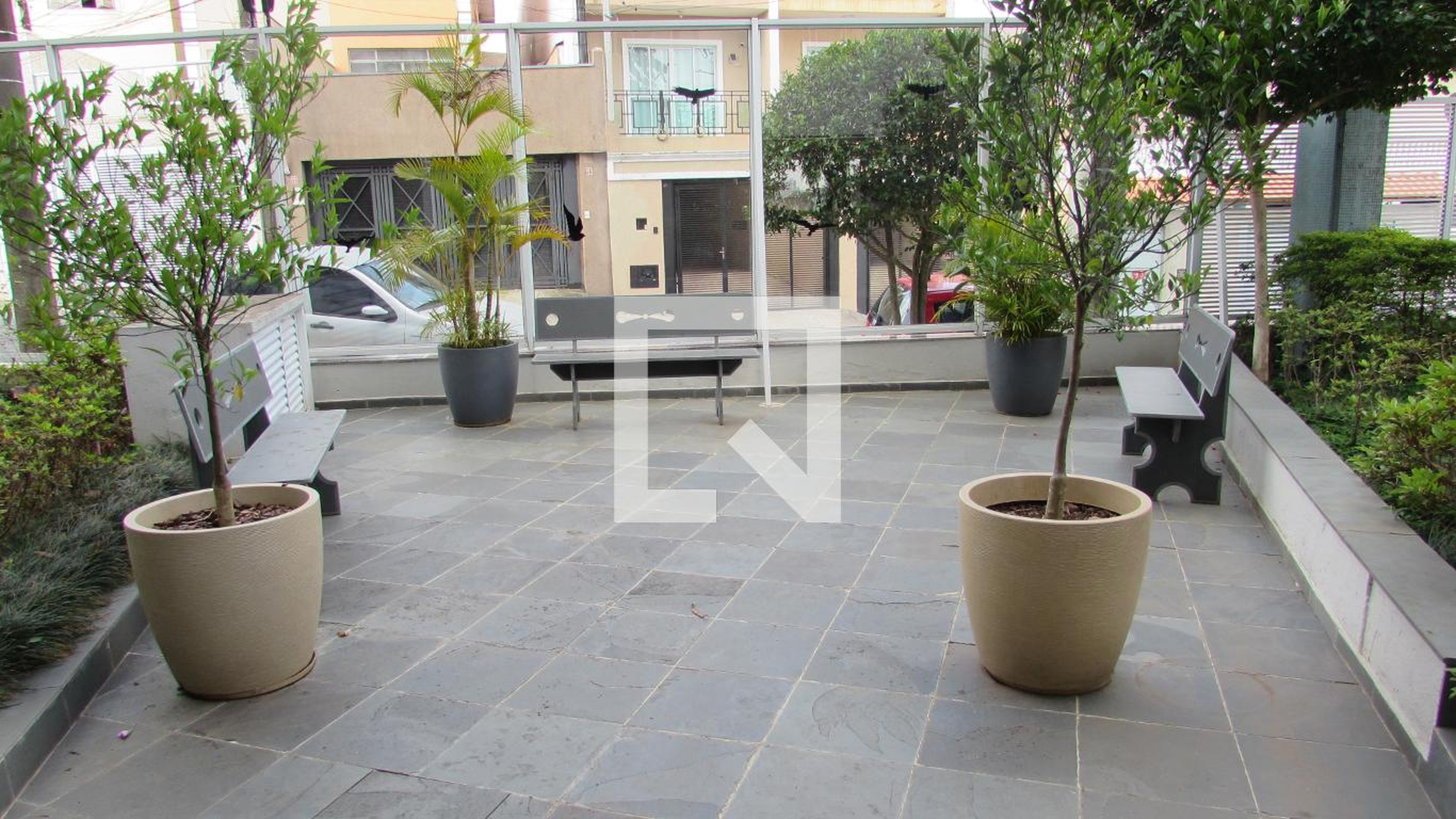 Entrada Condomínio em Rua Comendador Francisco Pettinati, 45