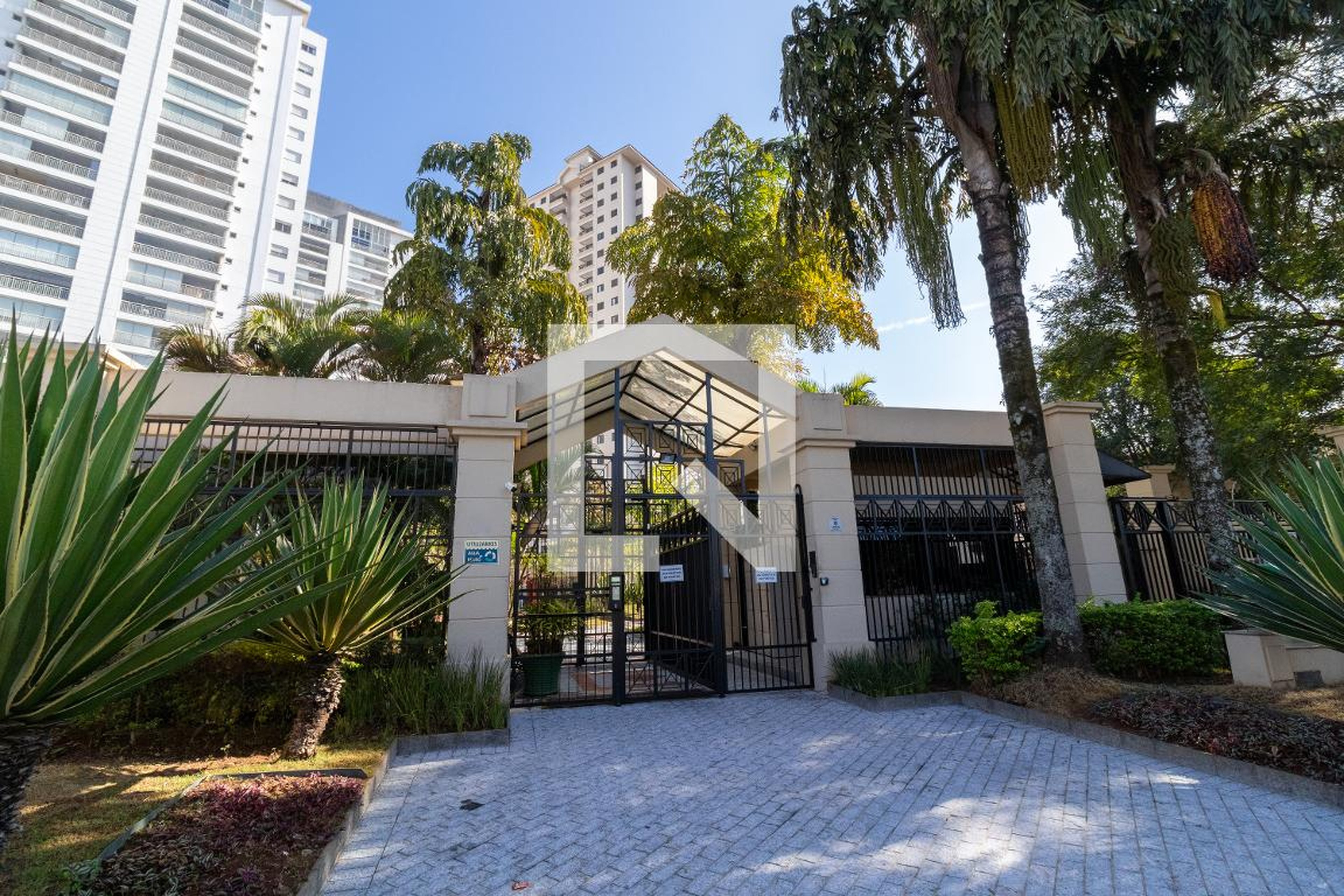 Fachada do Condomínio Condomínio Santana Espaço e Vida