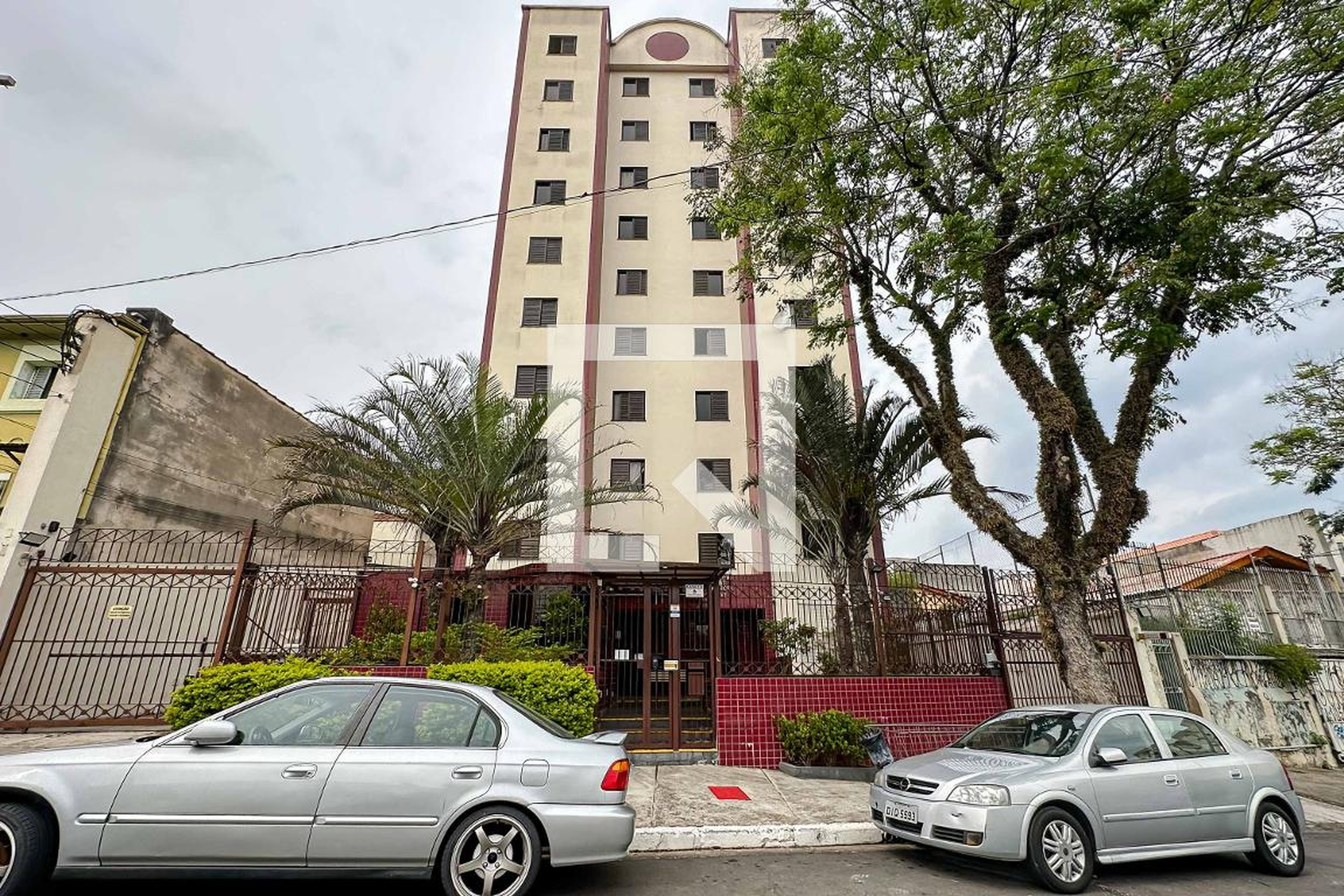 Fachada Condomínio em Rua Jaboatão, 492