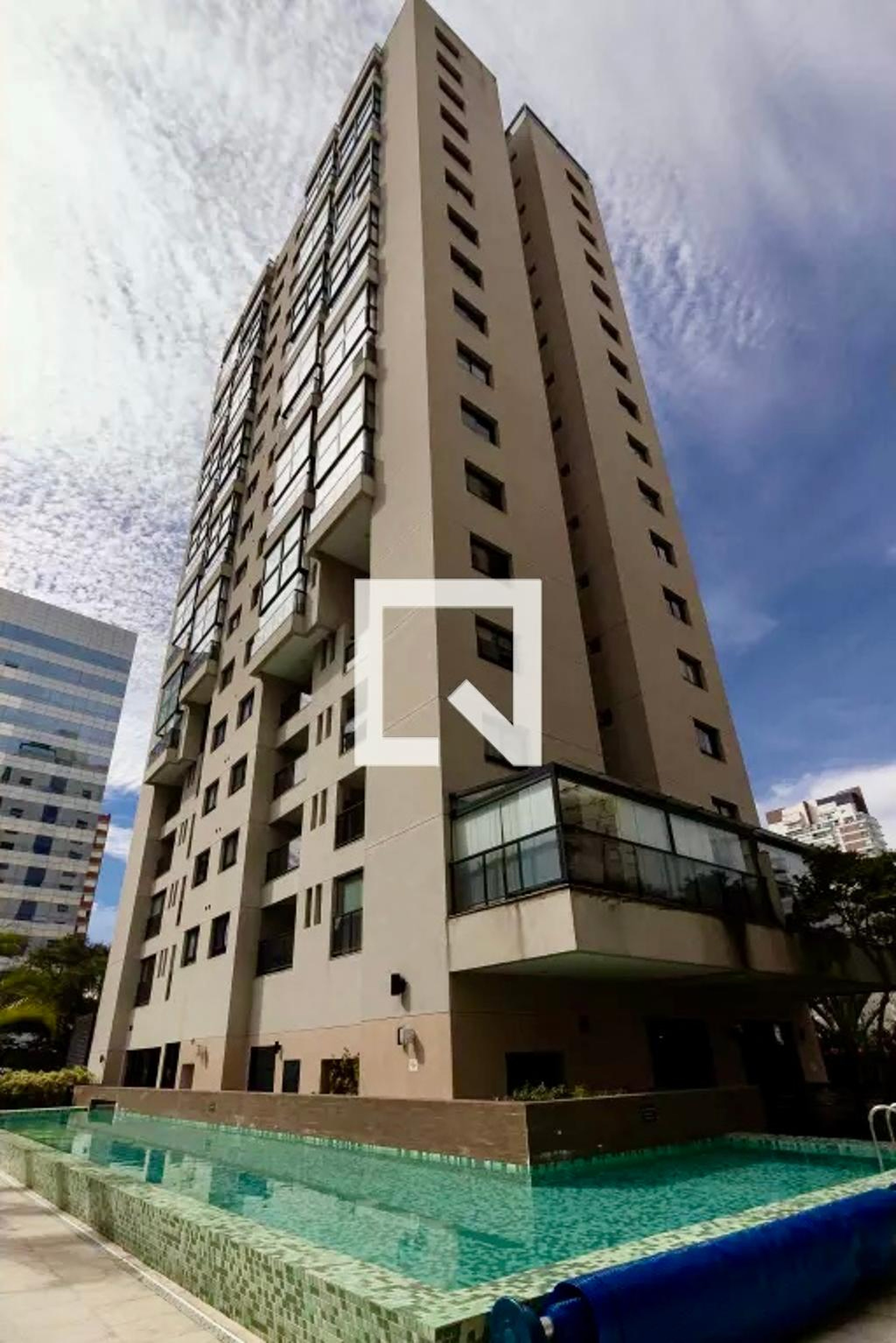 Fachada Condomínio em Avenida Doutor Cardoso de Melo, 4870