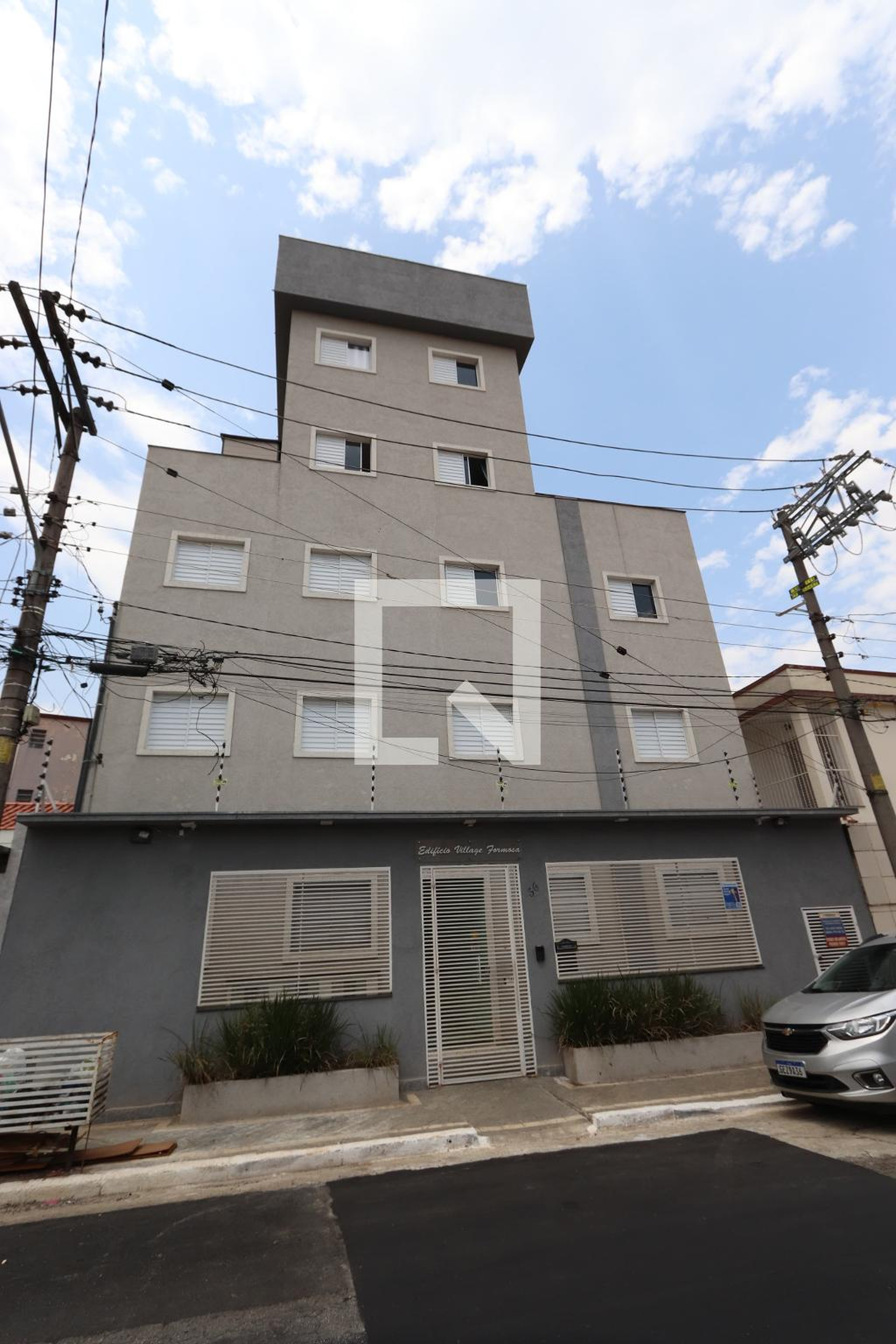 Fachada Condomínio Village Formosa