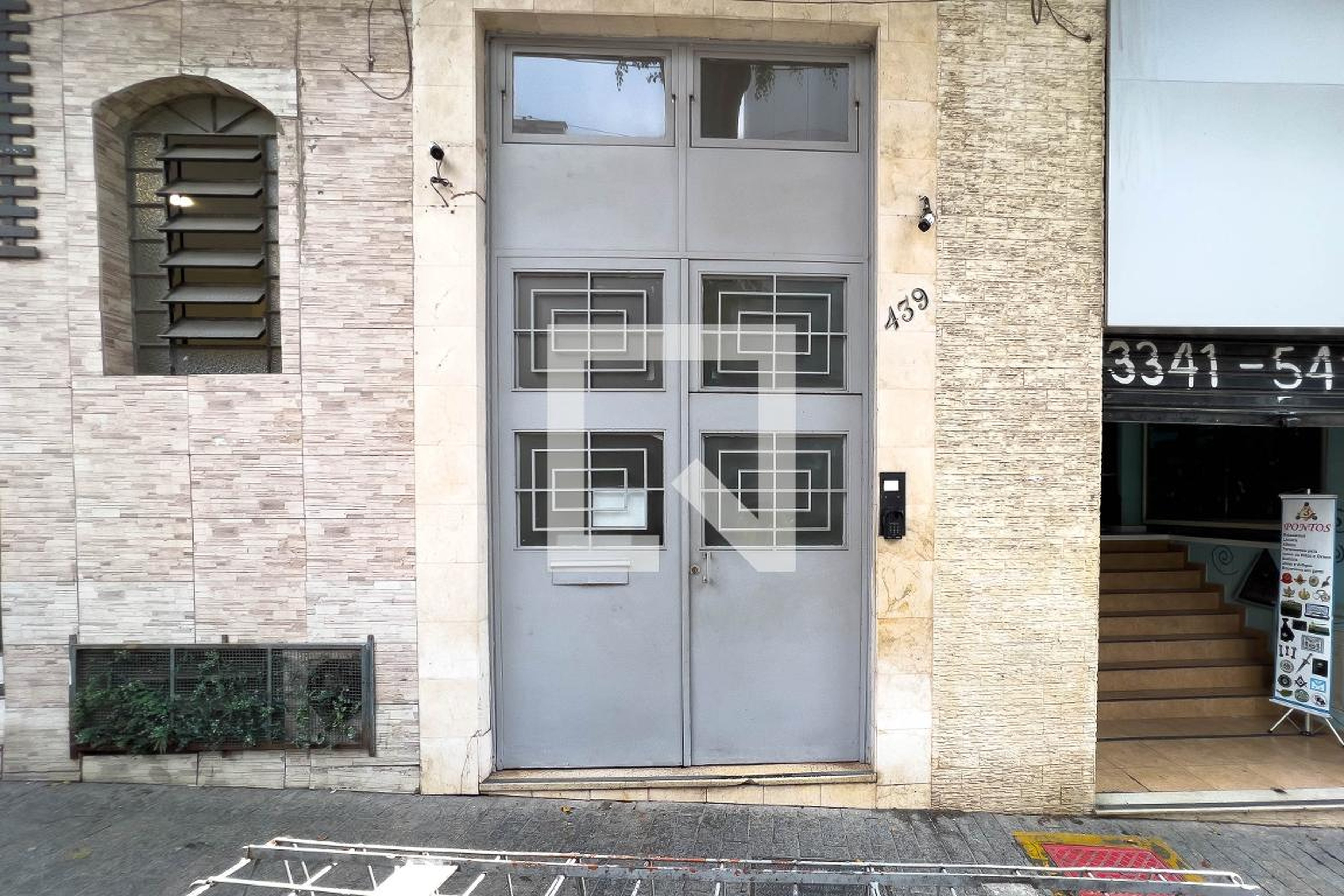 Entrada - Edifício Torrão de Ouro