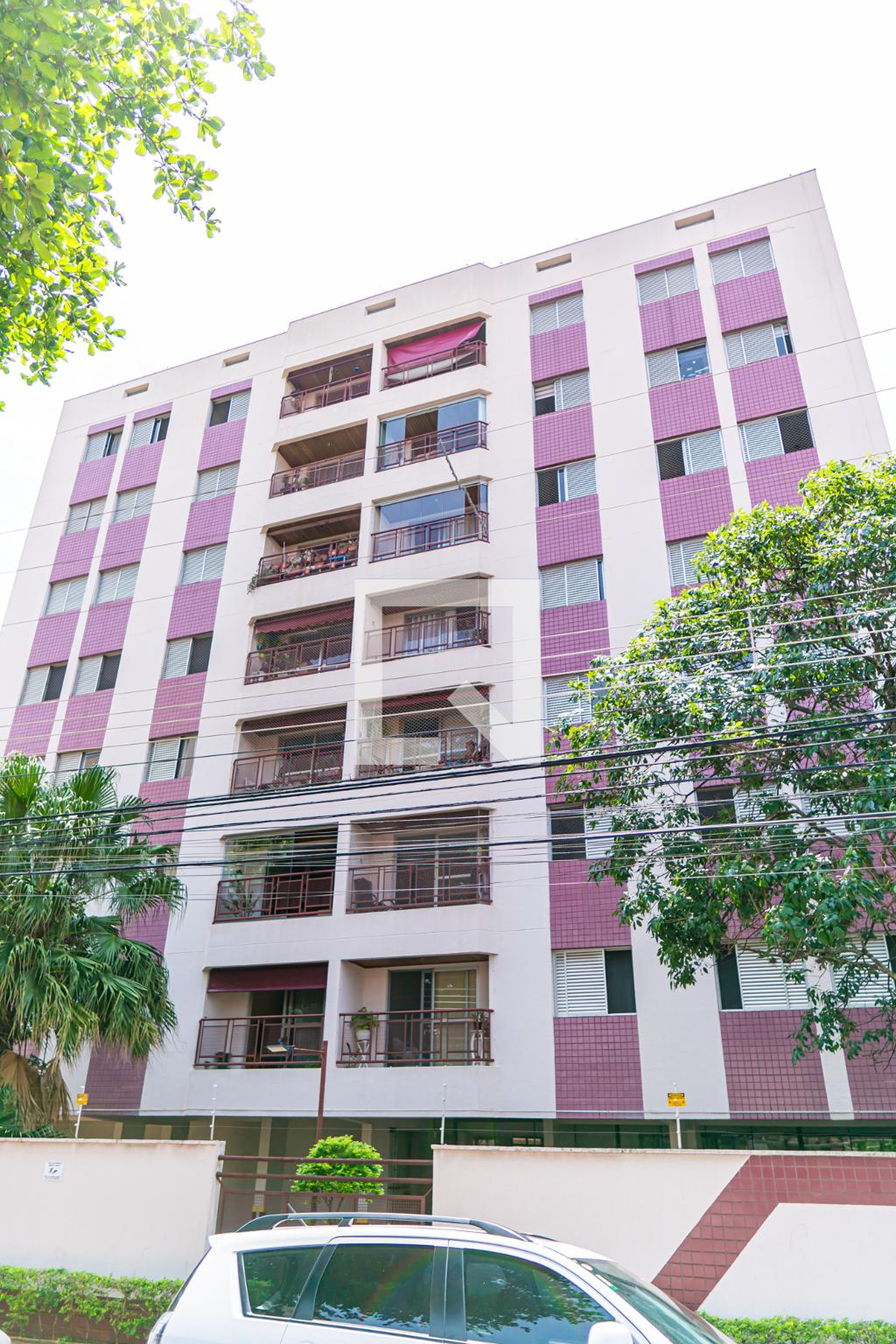 Fachada Condomínio em Rua Doutor Alves do Banho, 527