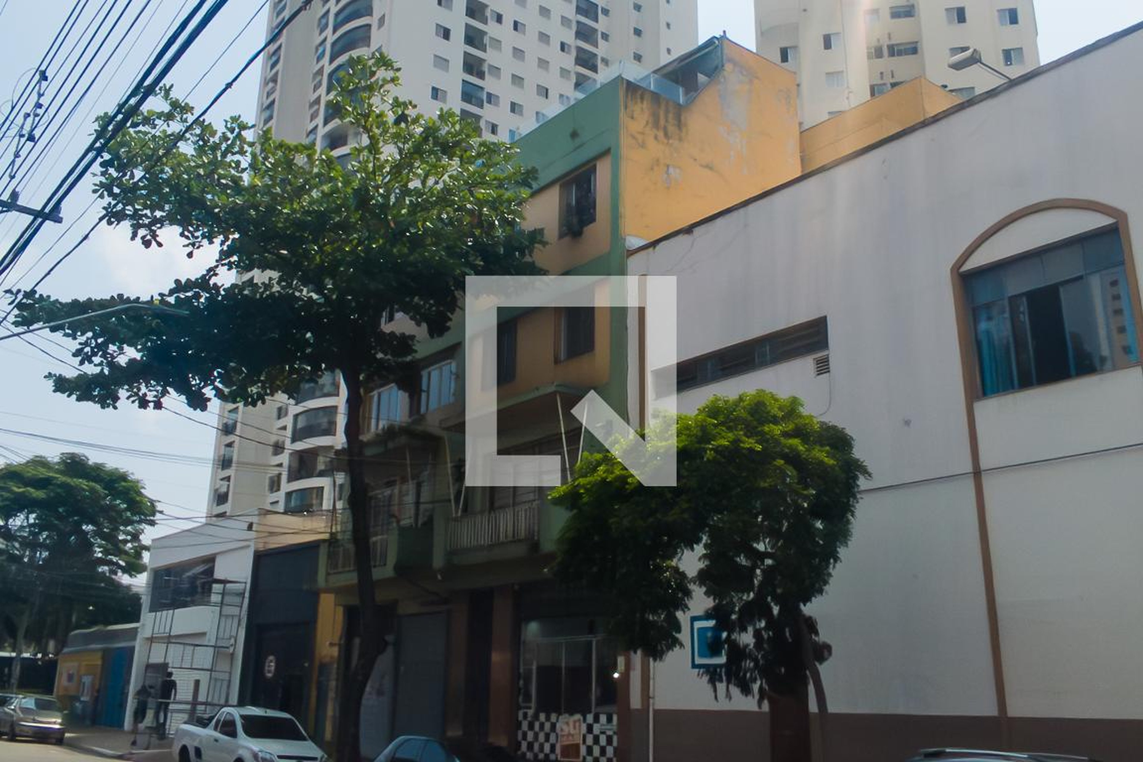 Fachada Condomínio em Rua Sousa Lima, 48