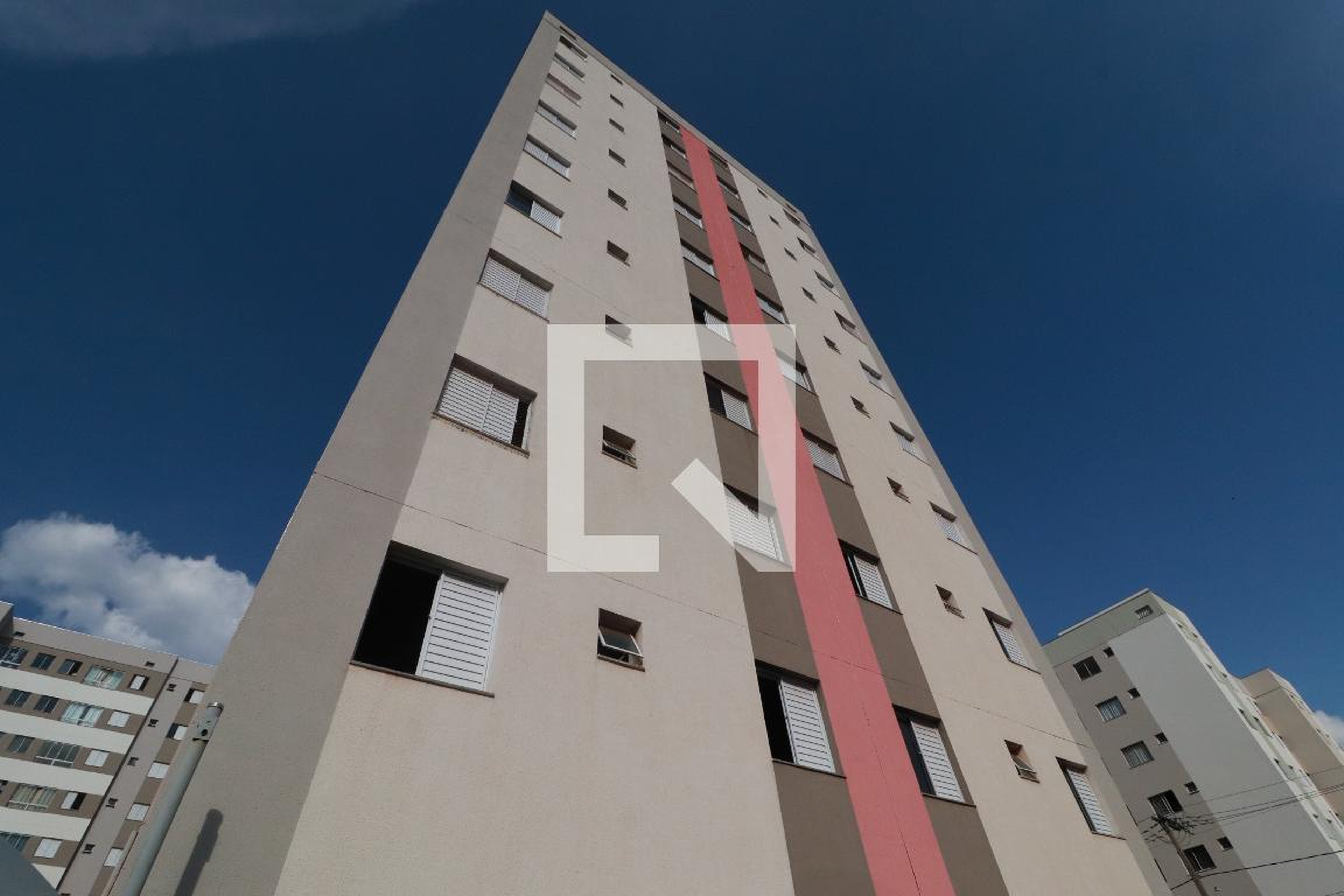 Fachada do Prédio Condomínio em Avenida Castela, 194