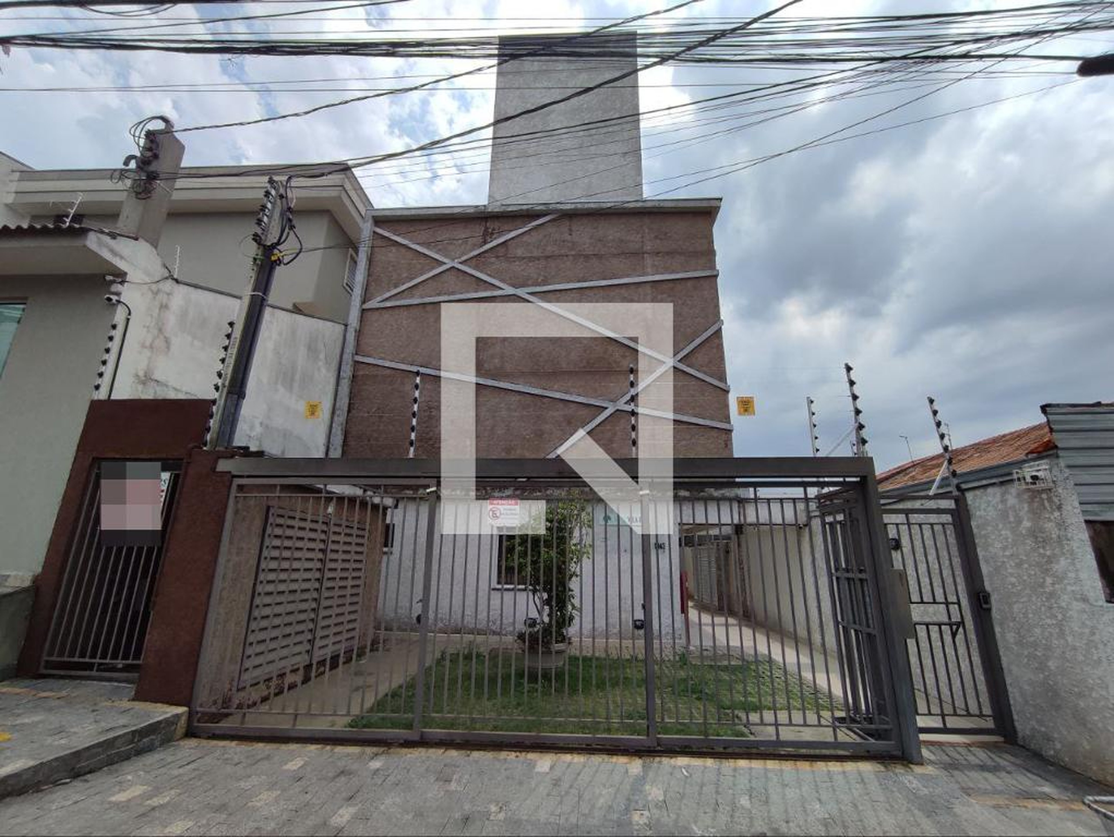 Fachada Condomínio em Rua Neá, 2043