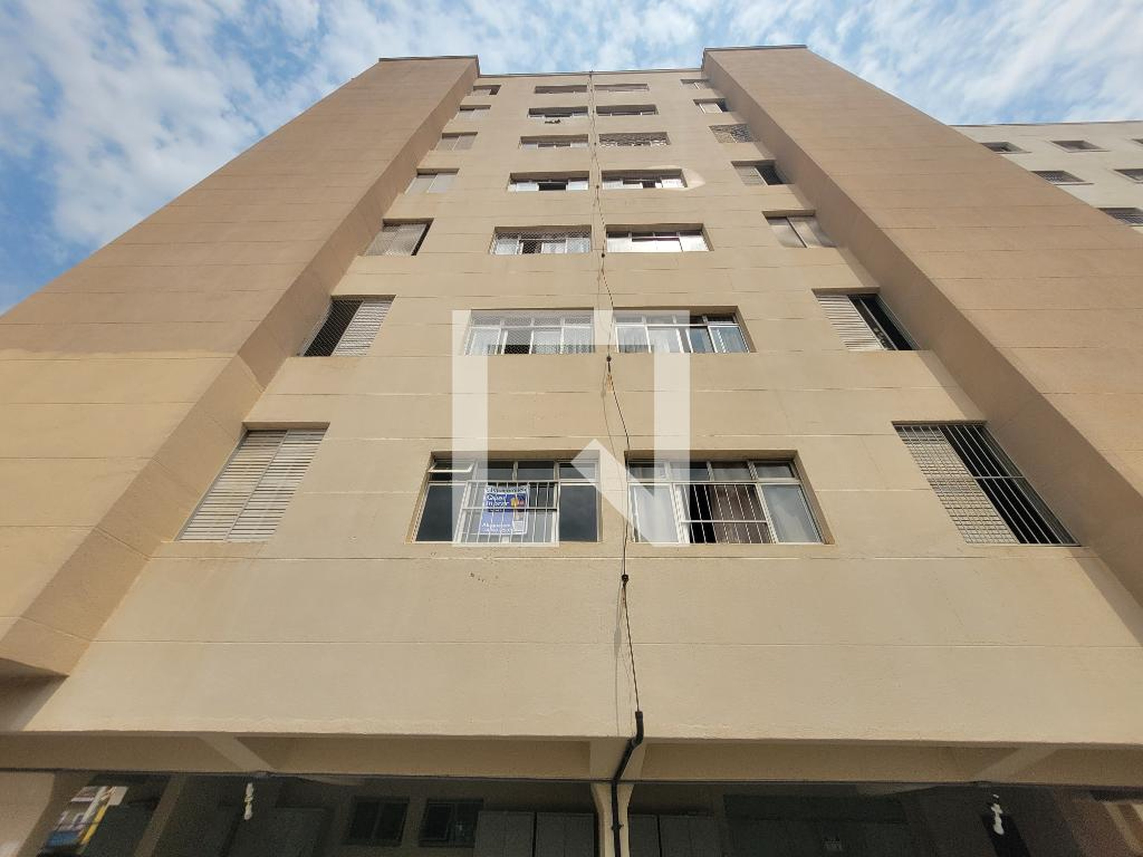 Fachada Condomínio em Rua Saint Hilaire, 142