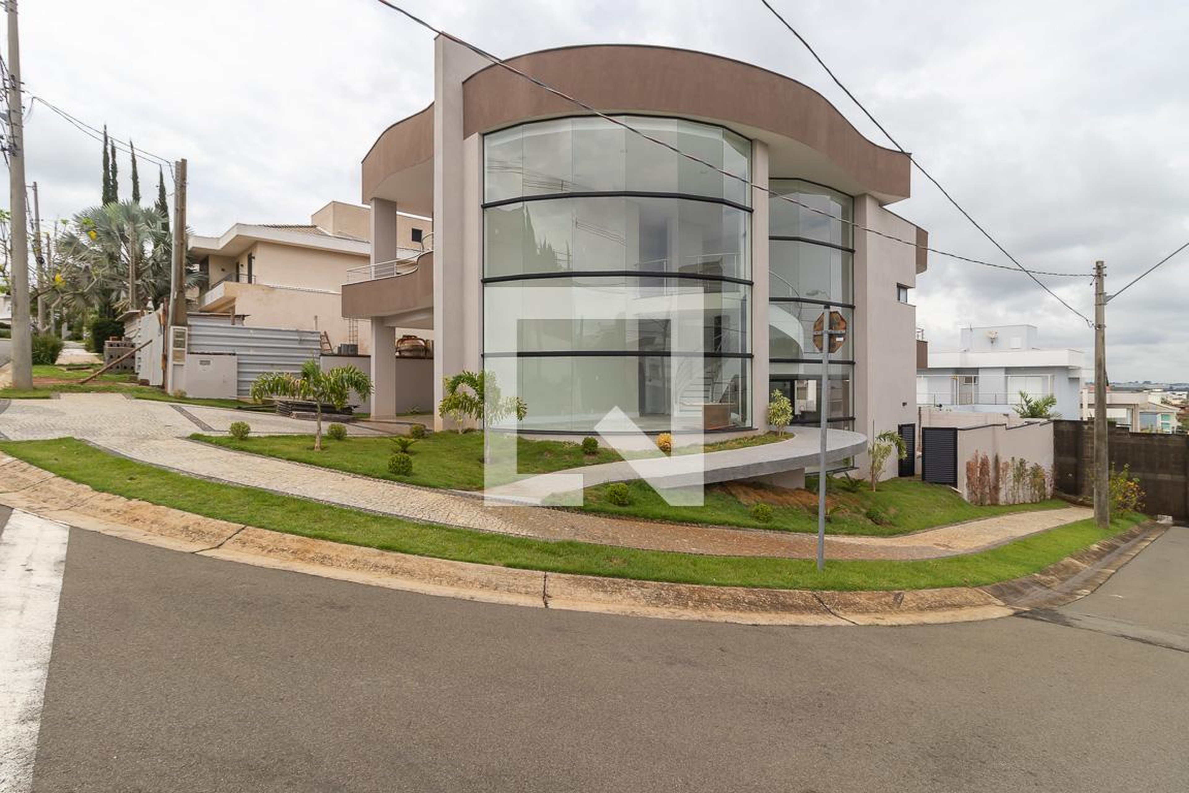 Fachada Condomínio Swiss Park ST Moritz