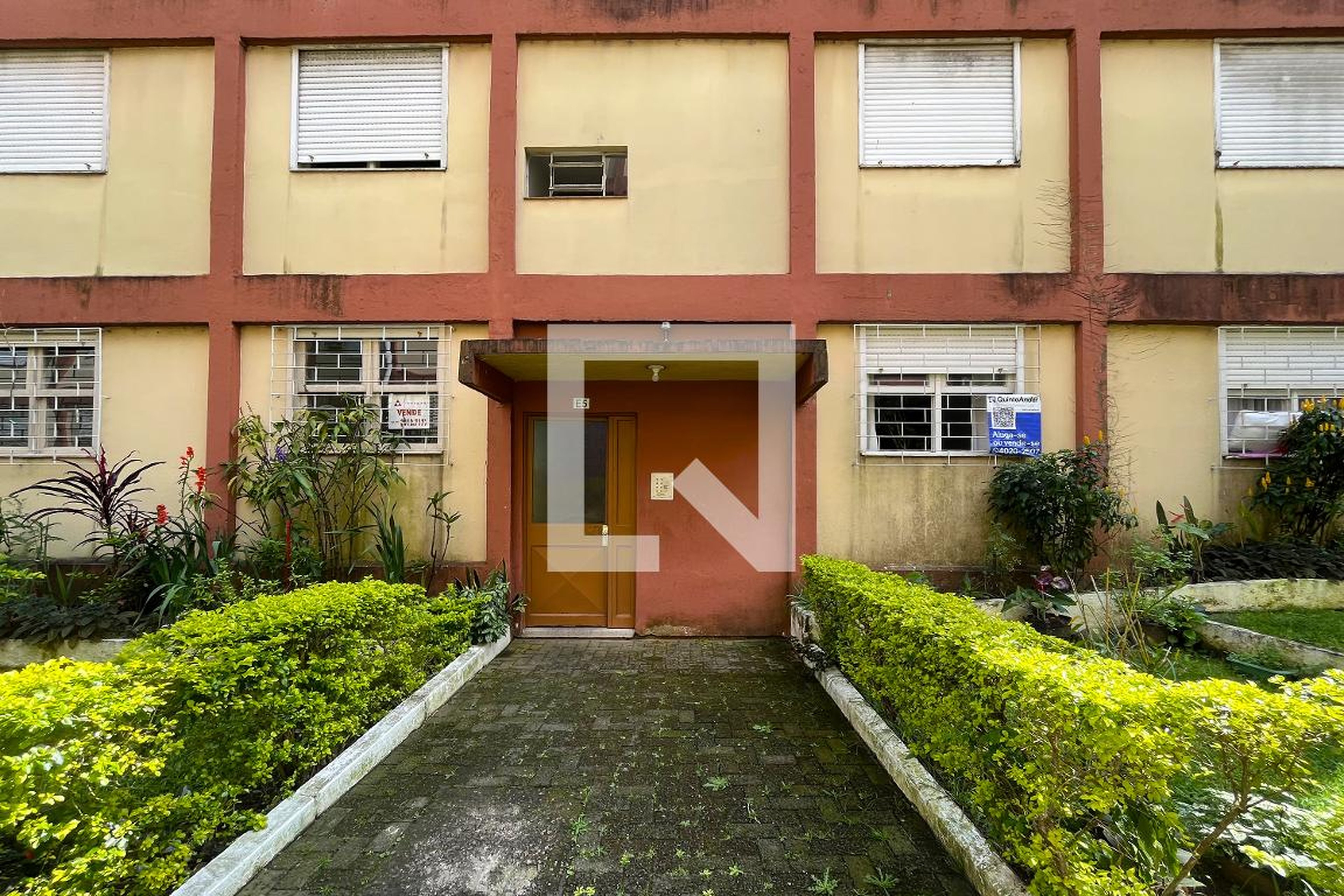 Entrada - Pereira Neto