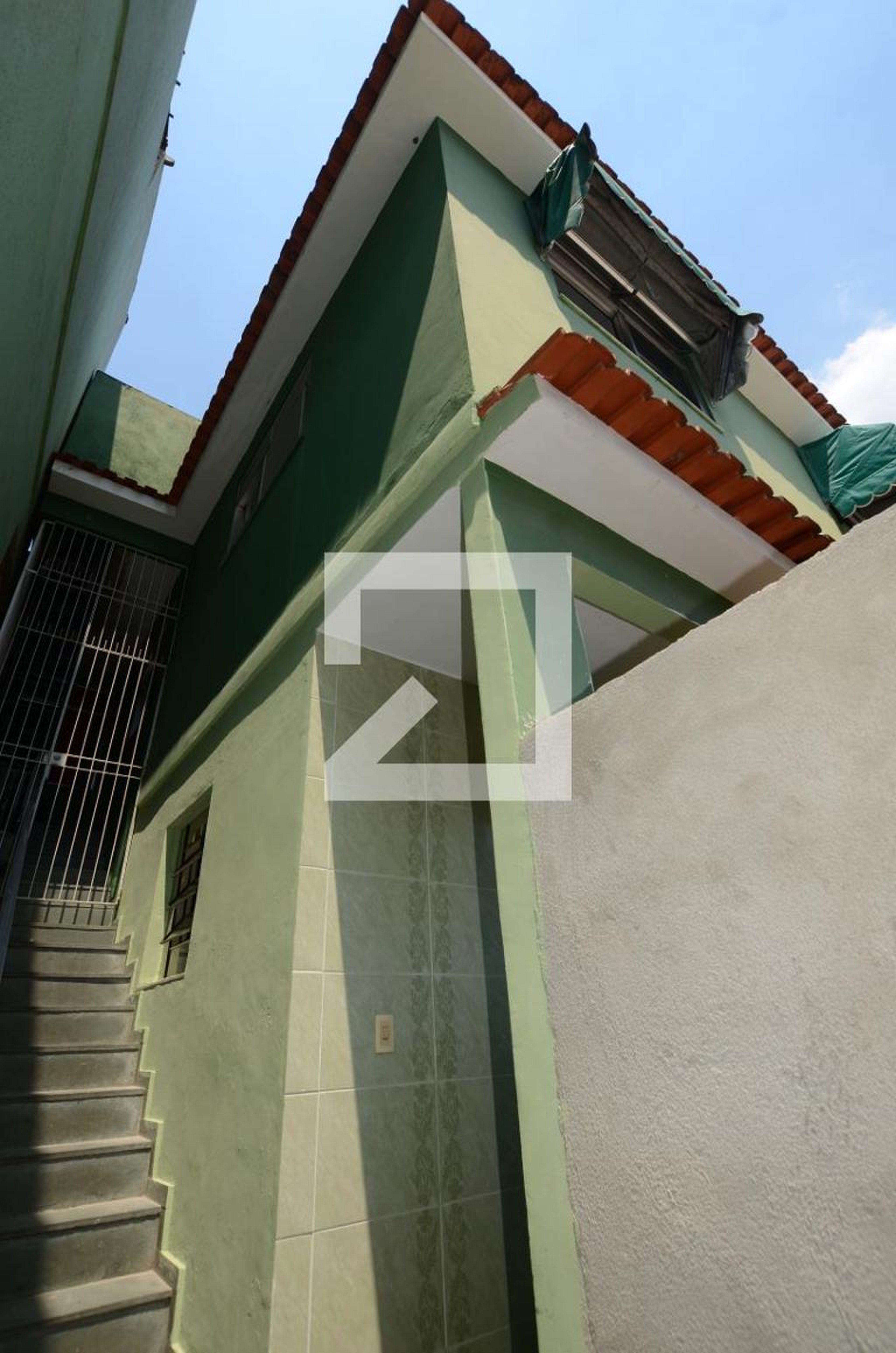 Fachada Condomínio em Rua Ouro Fino, 298