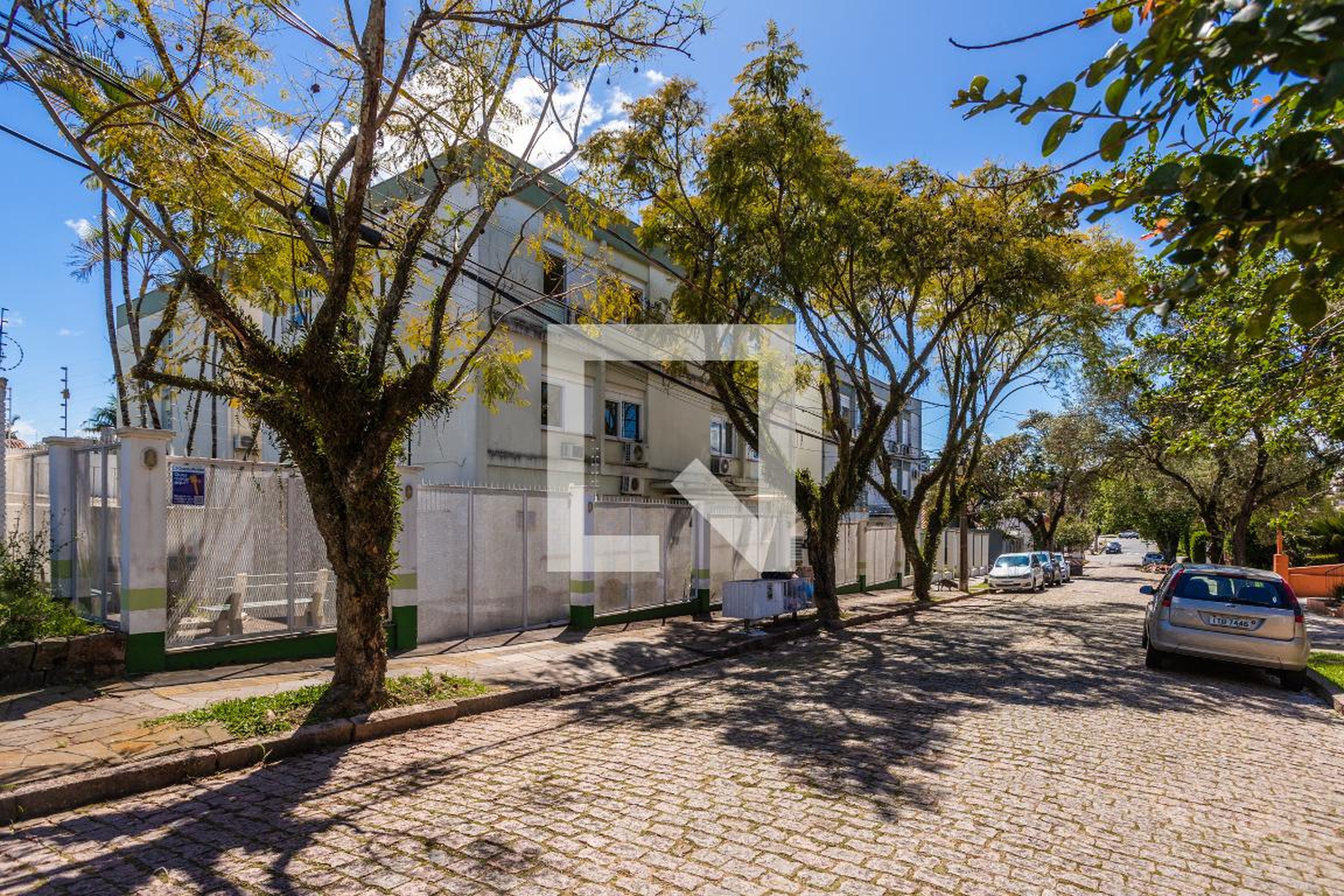 Fachada Edifício Três Figueiras