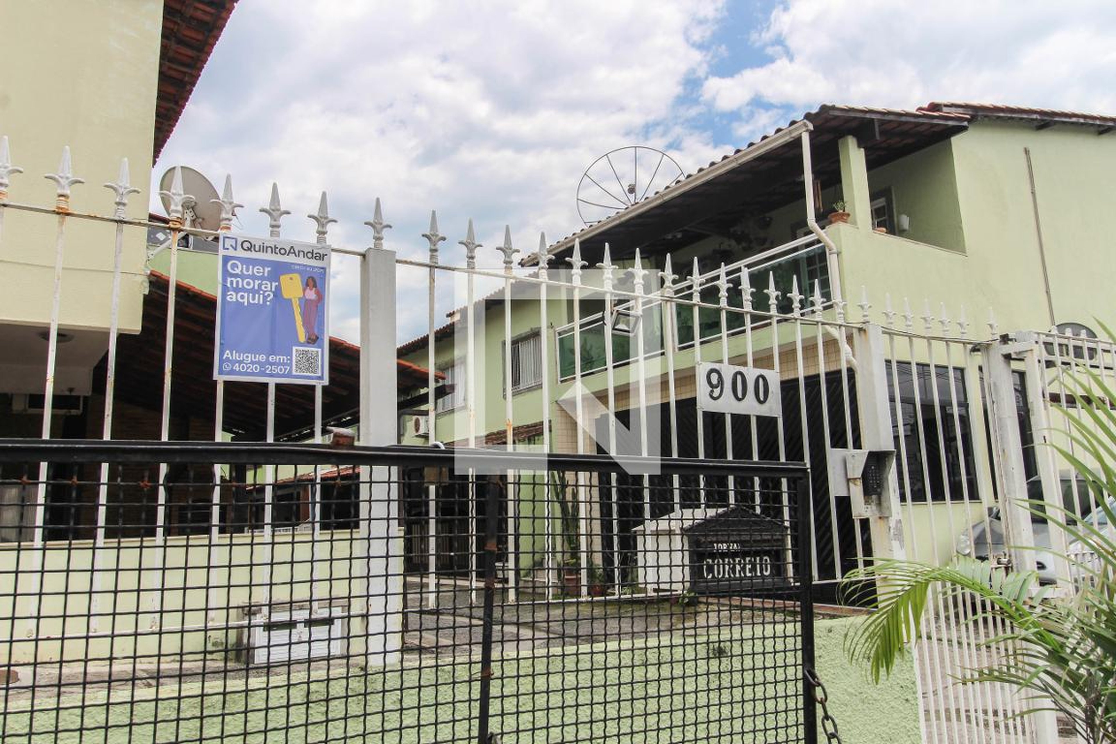 Fachada Condomínio em Rua Tertuliano Pimenta, 900