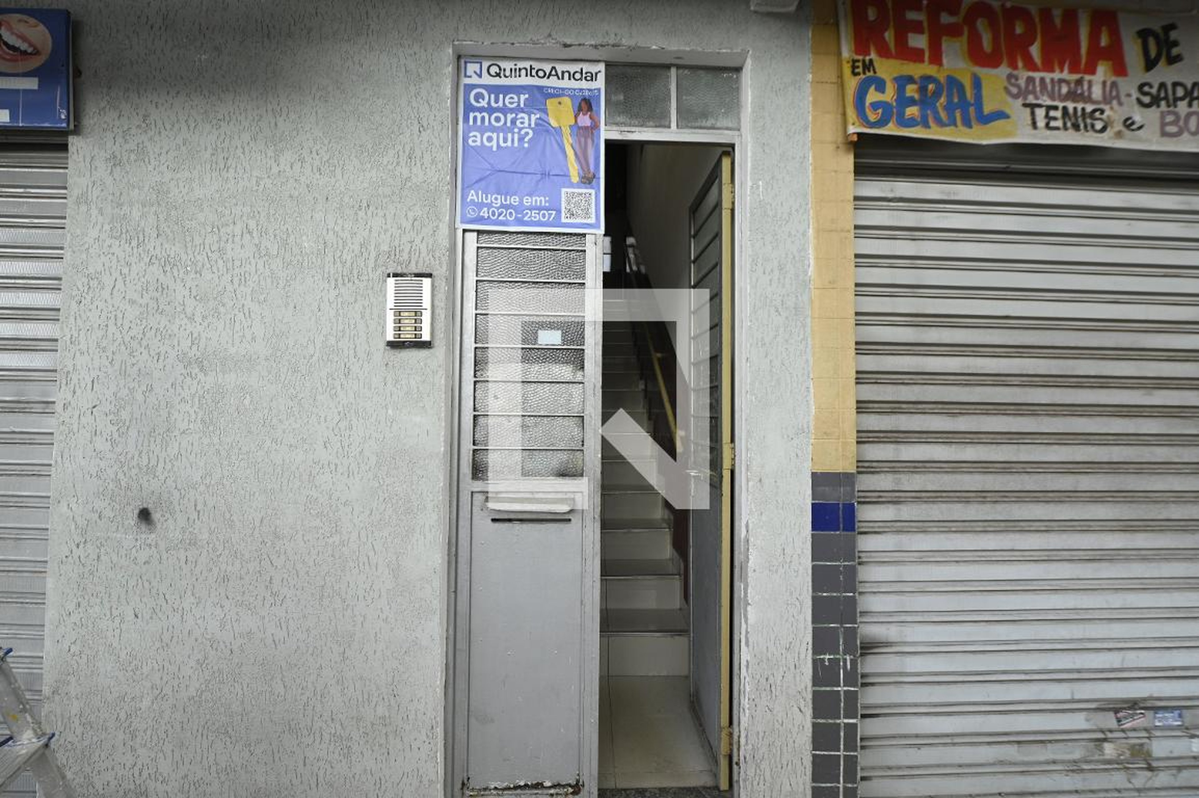 fachada Condomínio em Rua José Hermano, 1178