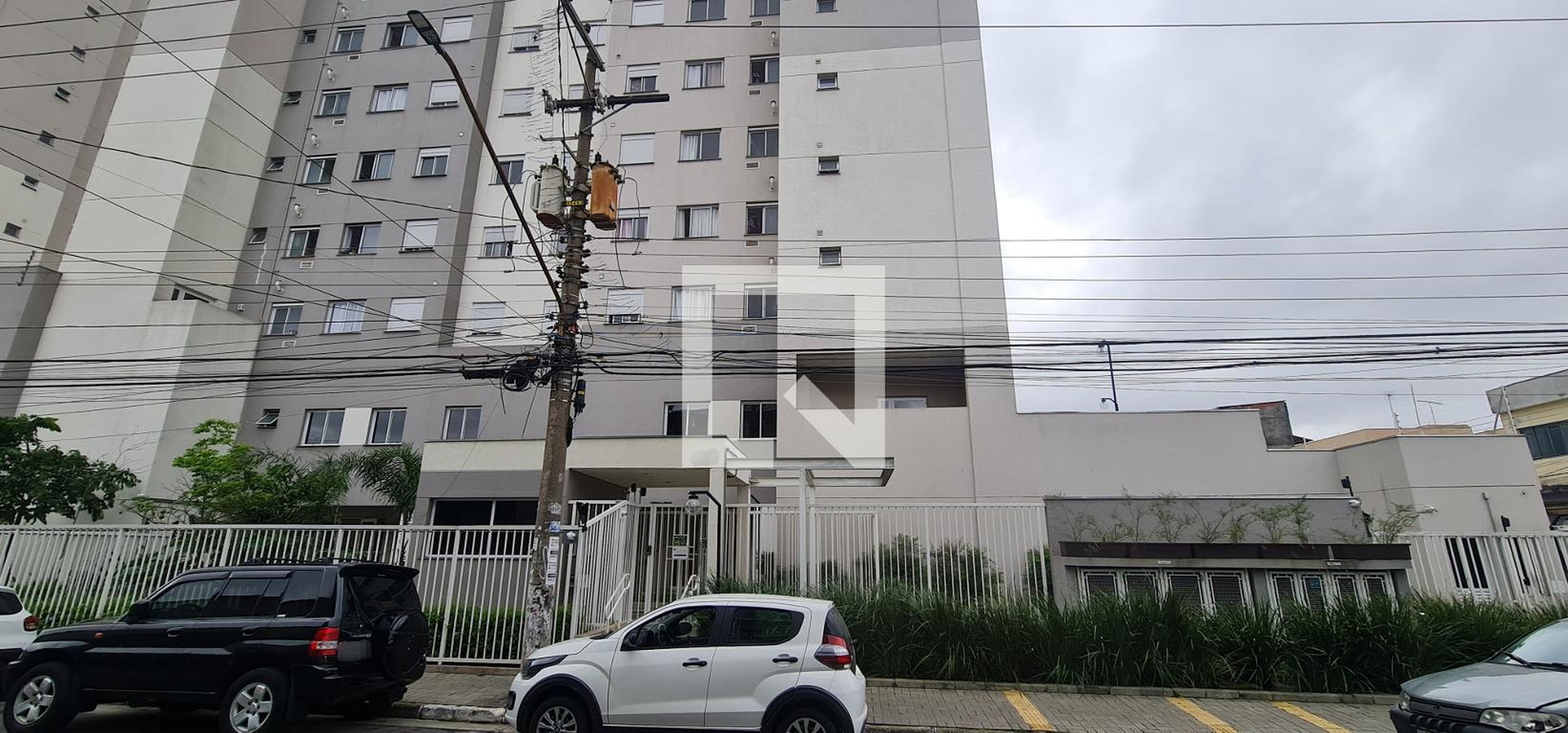 Fachada Condomínio em Avenida Pedro de Souza Lopes, 163