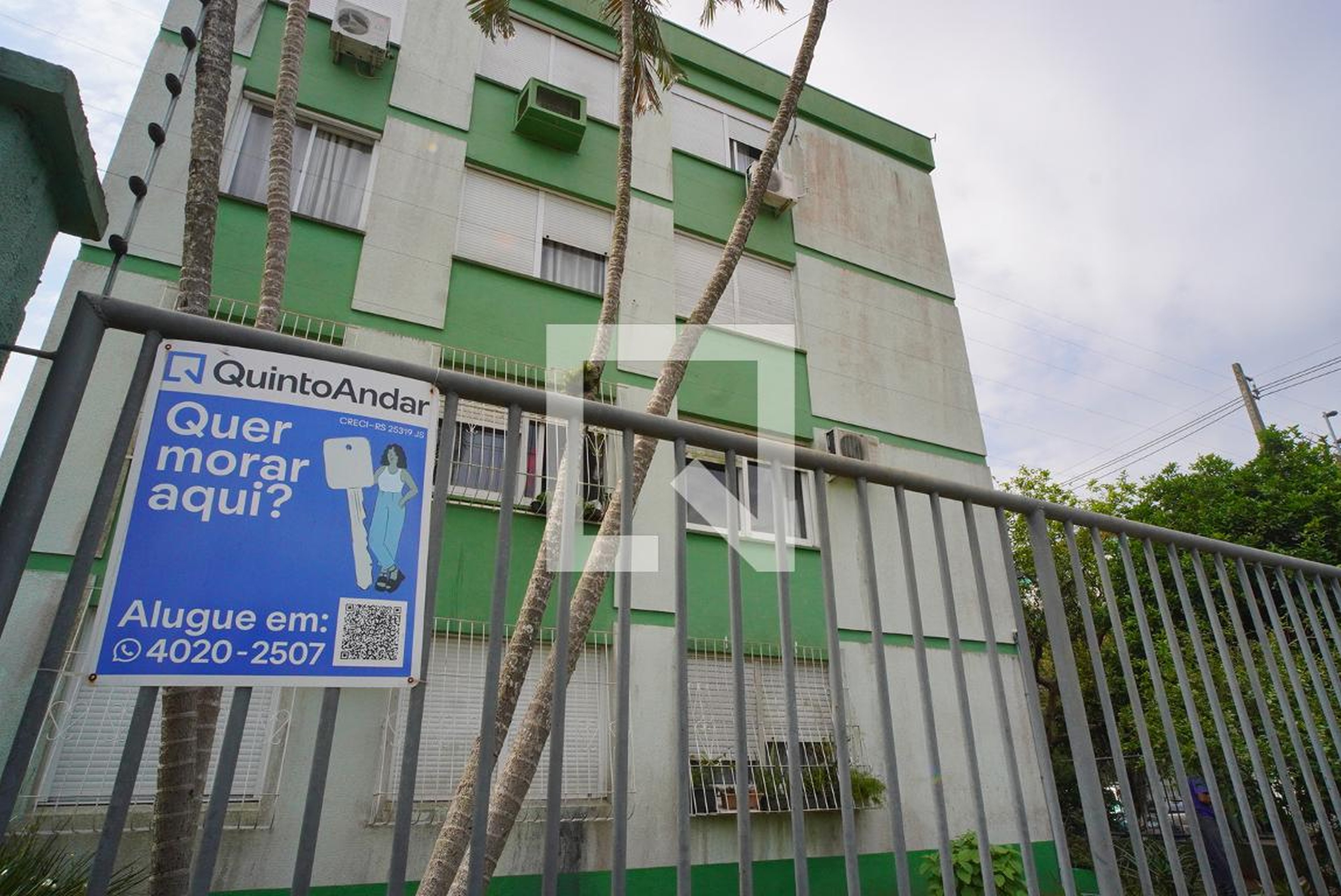 Fachada do Prédio Condomínio em Rua Hermeto Bermudez, 530