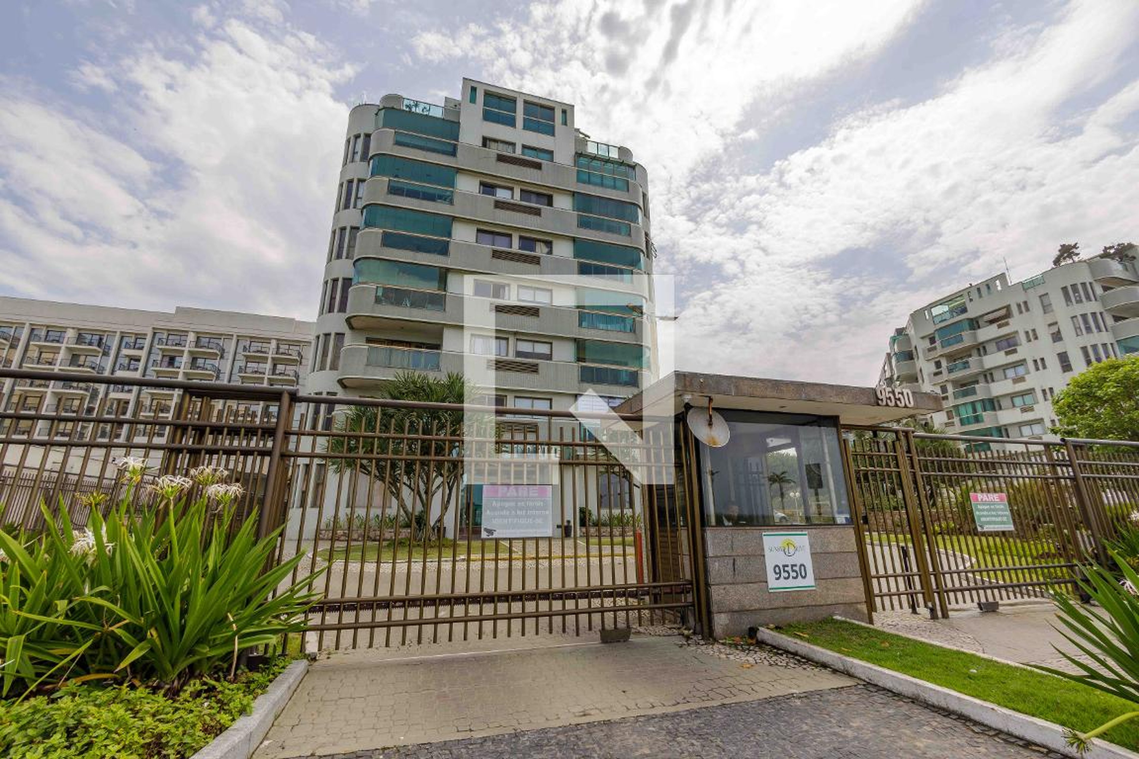 Fachada Condomínio Sunset Drive