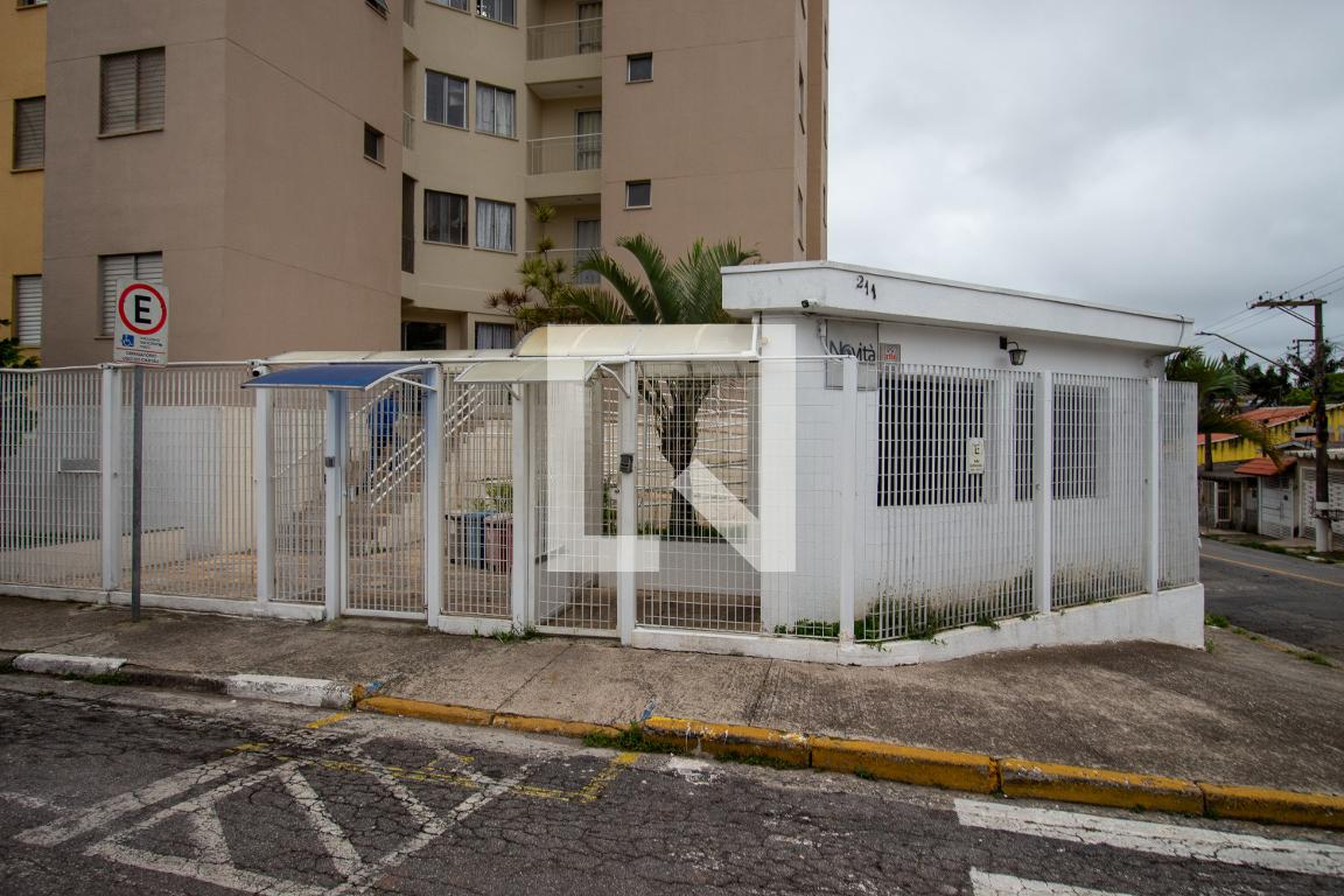 Fachada Condomínio em Rua Tocantins, 211