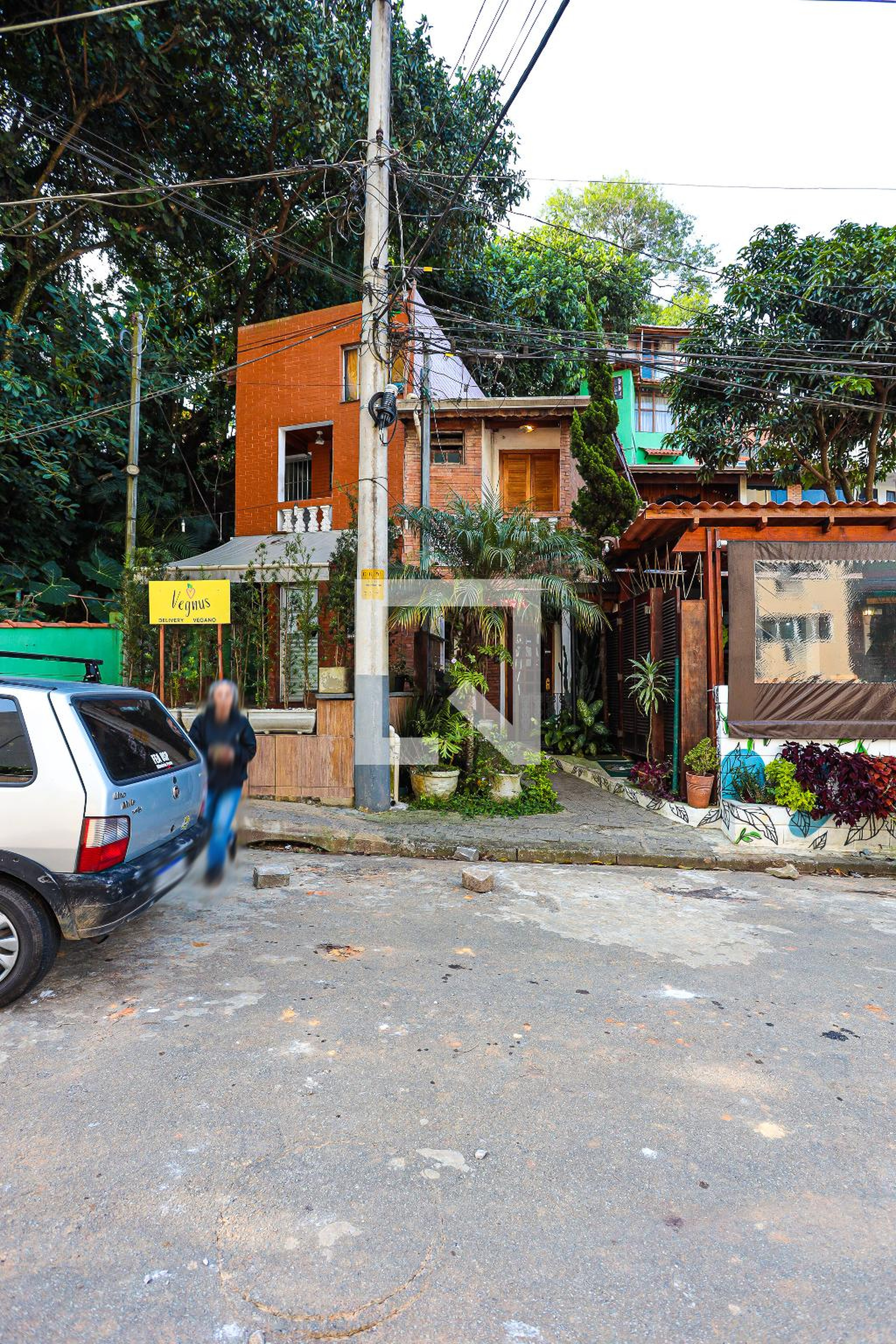 Fachada Condomínio em Rua Damasco, 492